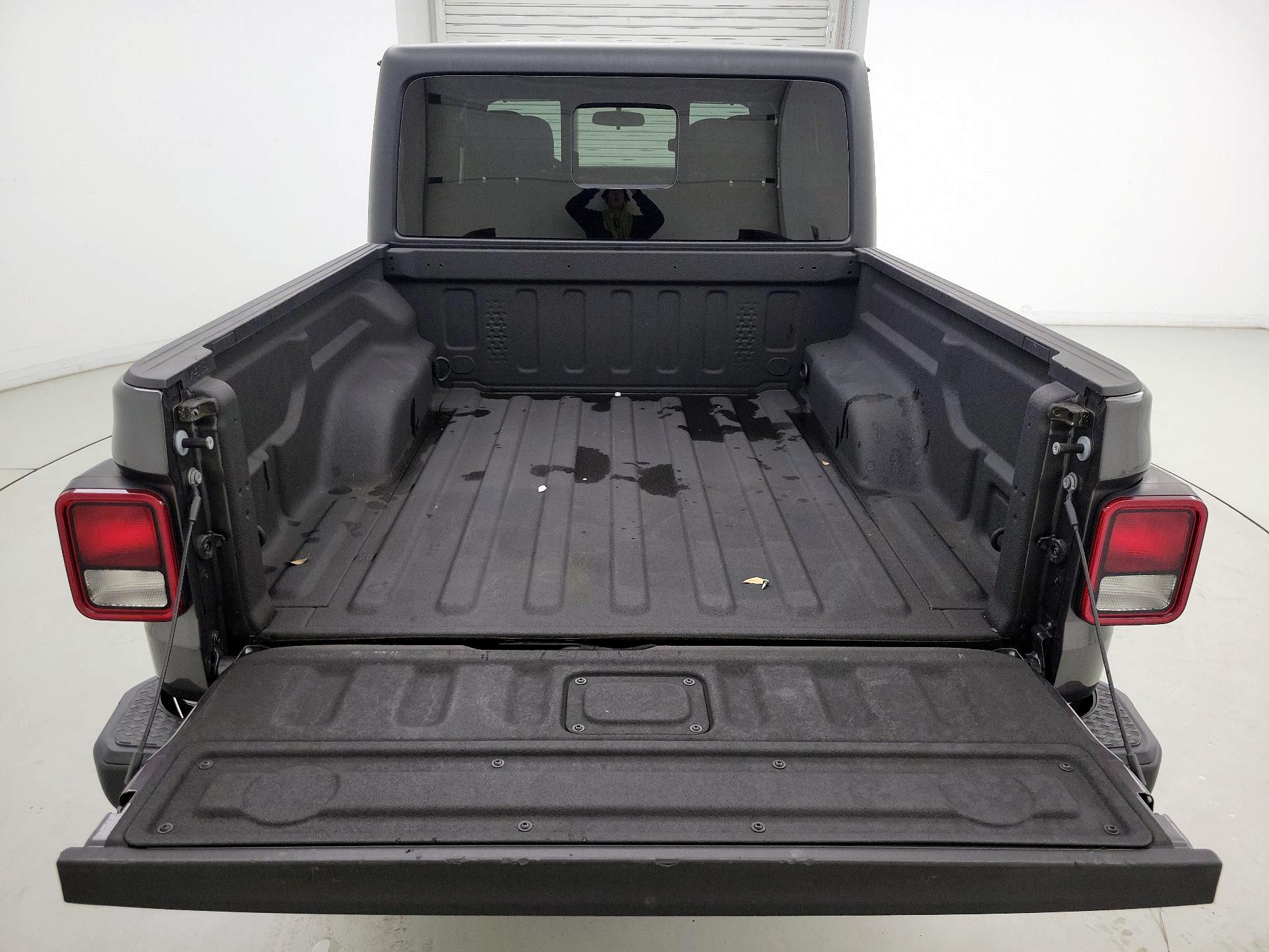 Thumbnail: 2021 Jeep Gladiator - 20