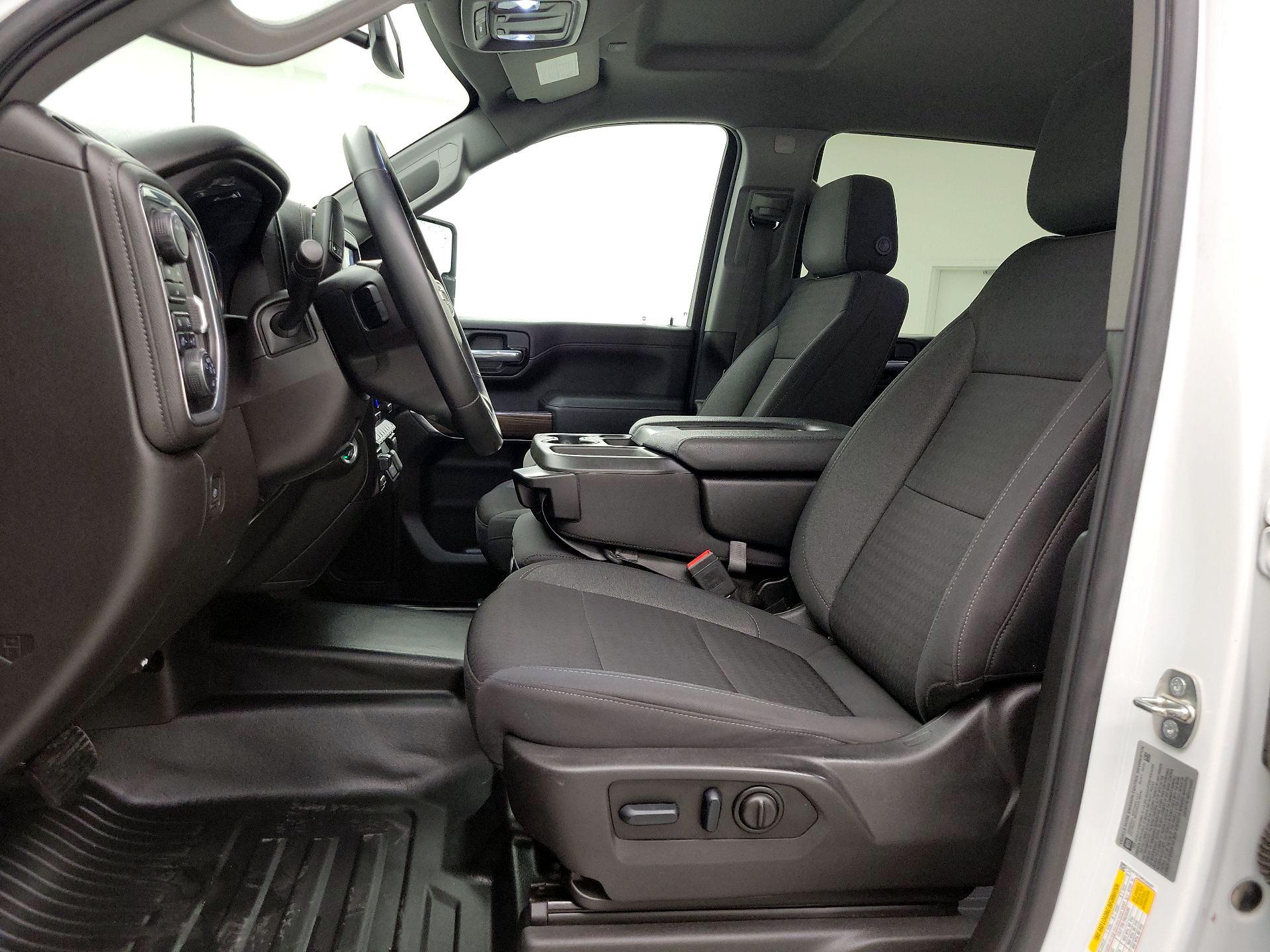 Thumbnail: 2023 Chevrolet Silverado 3500 - 11