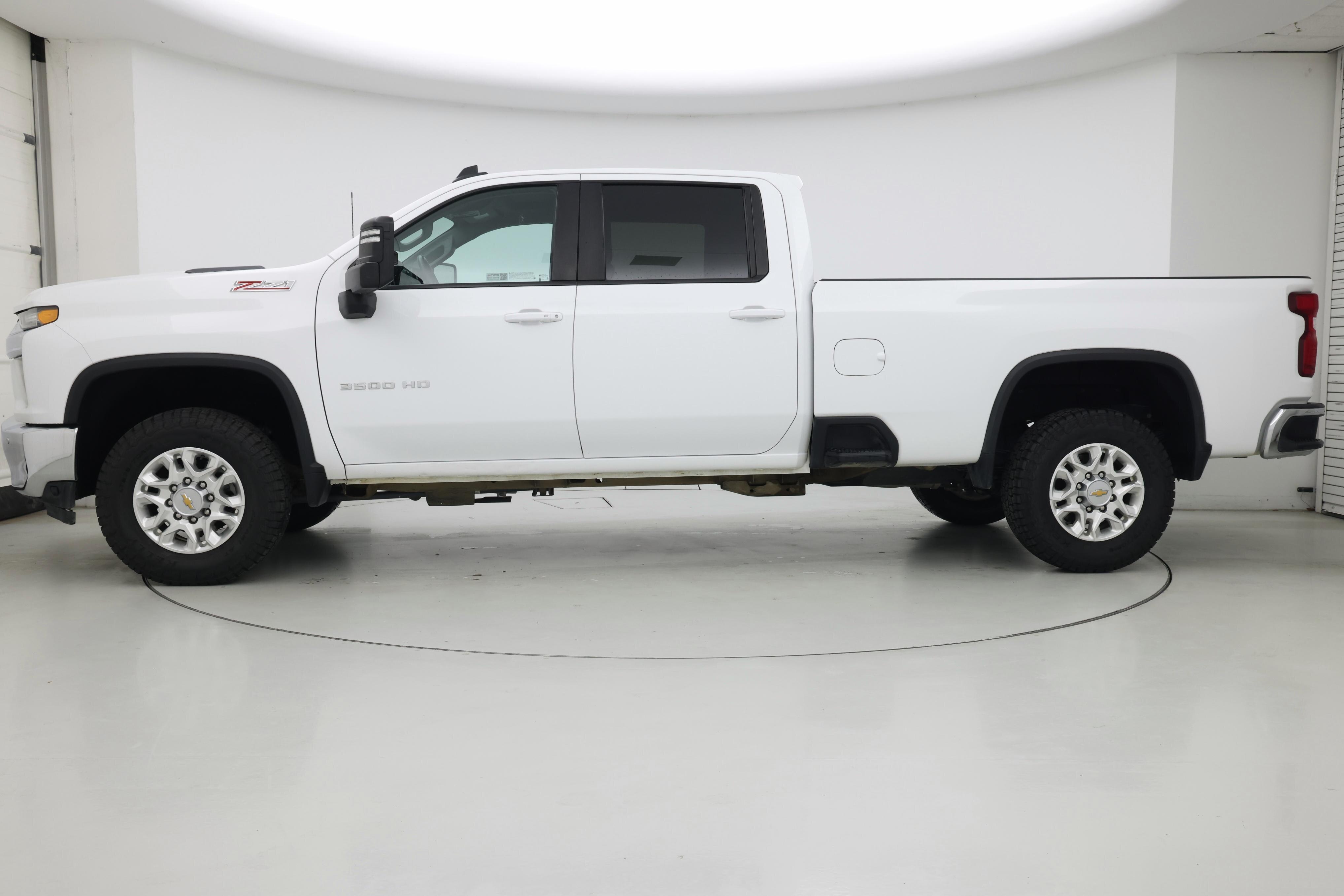 Thumbnail: 2023 Chevrolet Silverado 3500 - 3