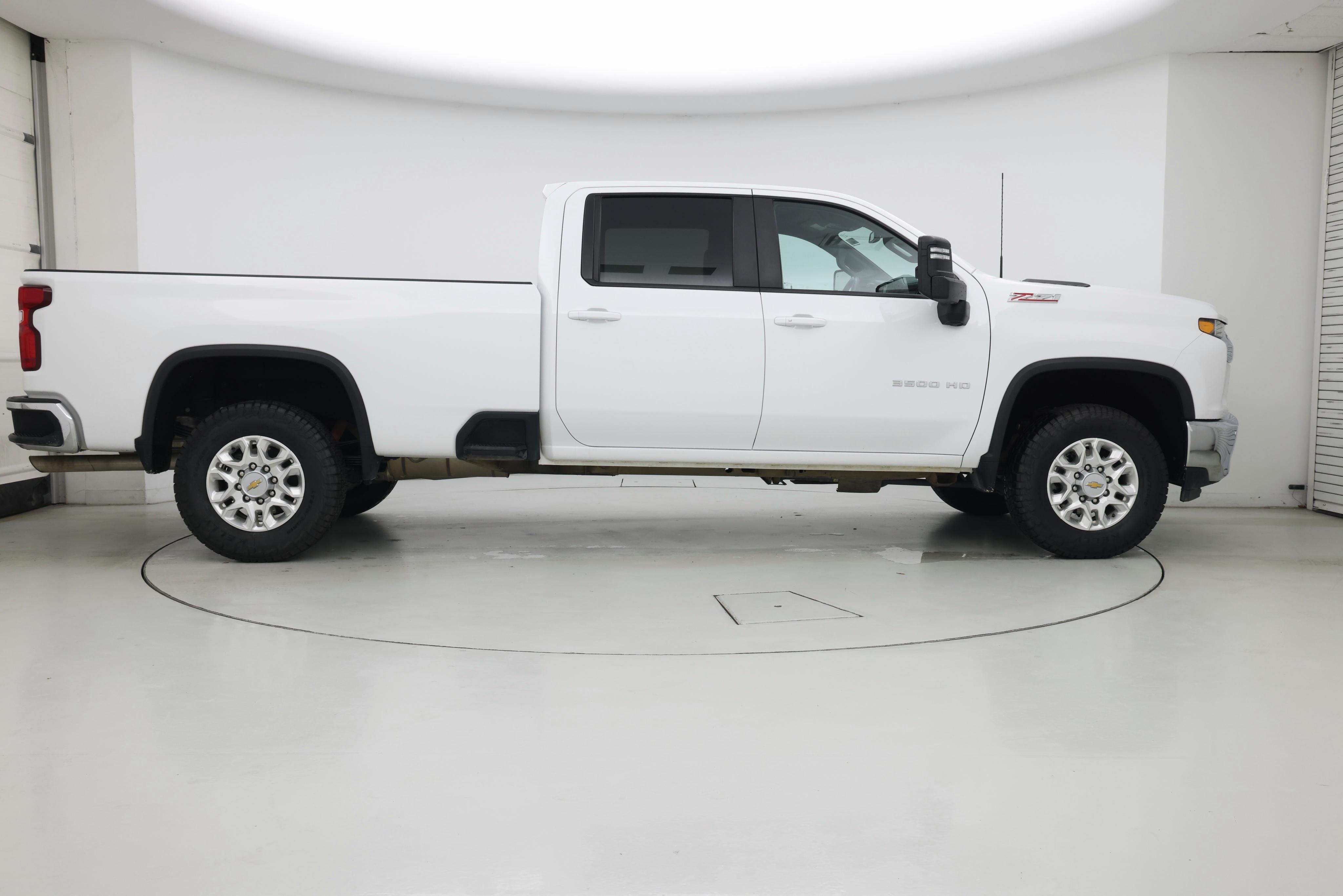 Thumbnail: 2023 Chevrolet Silverado 3500 - 7