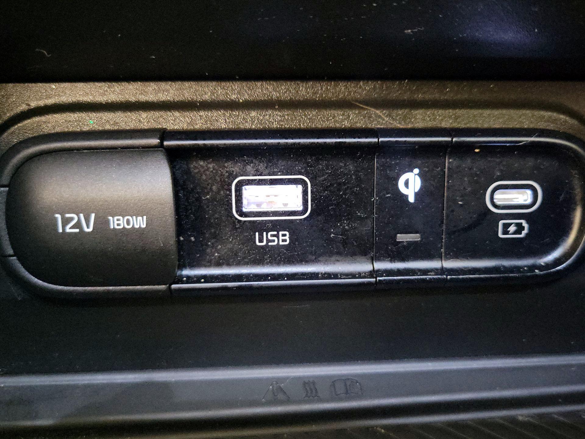 Thumbnail: 2023 Kia Sportage - 19