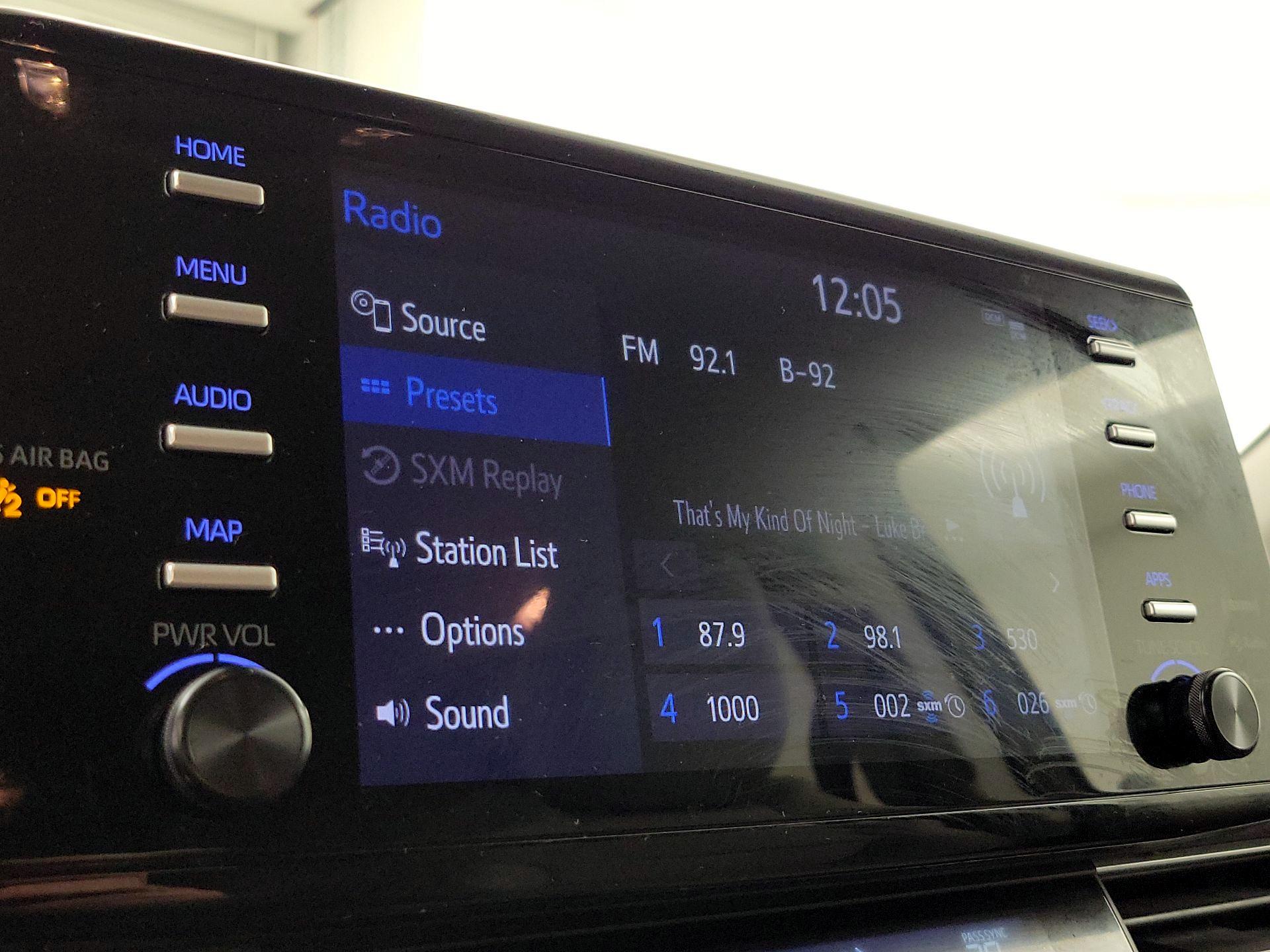 Thumbnail: 2024 Toyota Sienna - 15