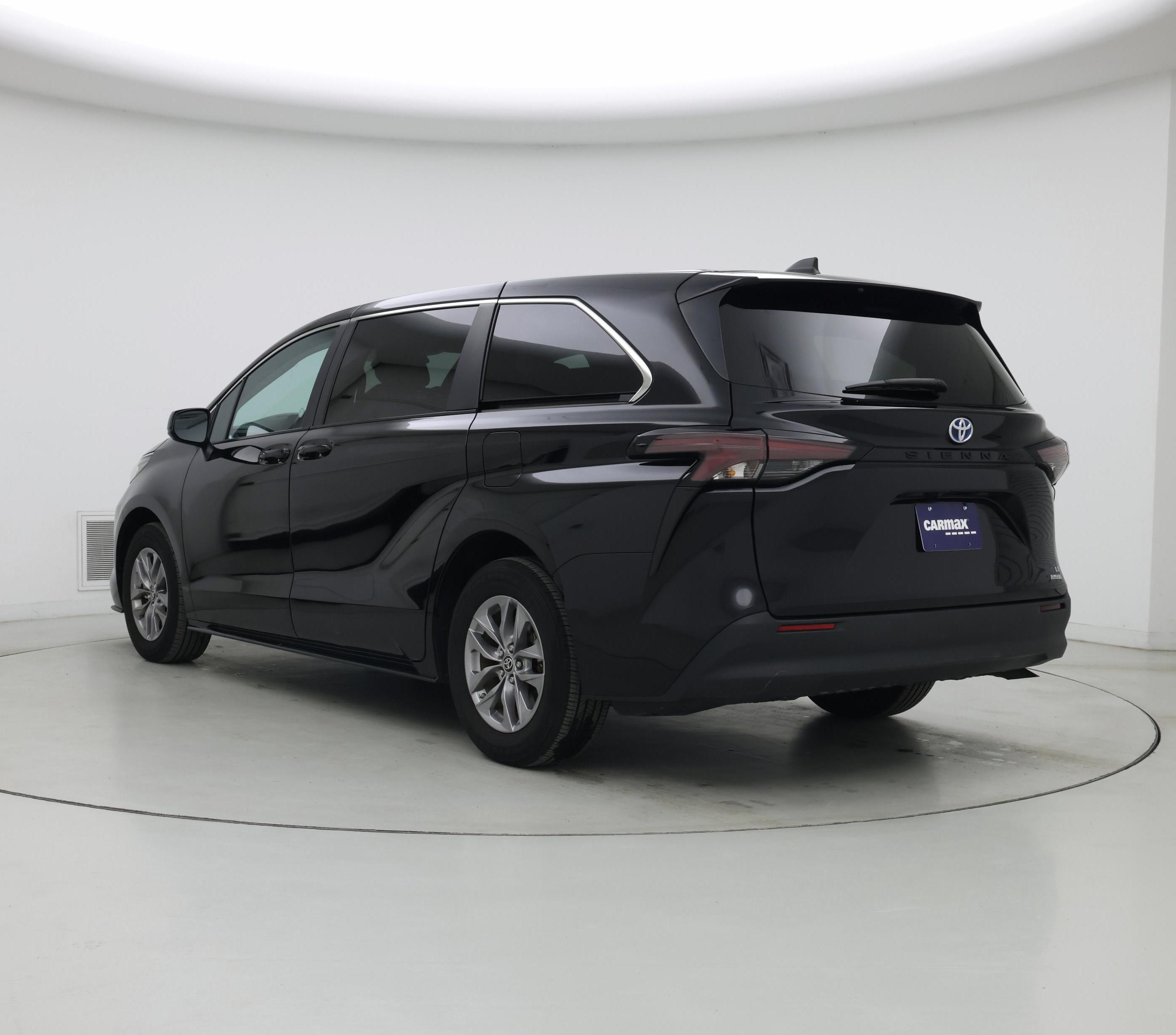 Thumbnail: 2024 Toyota Sienna - 2