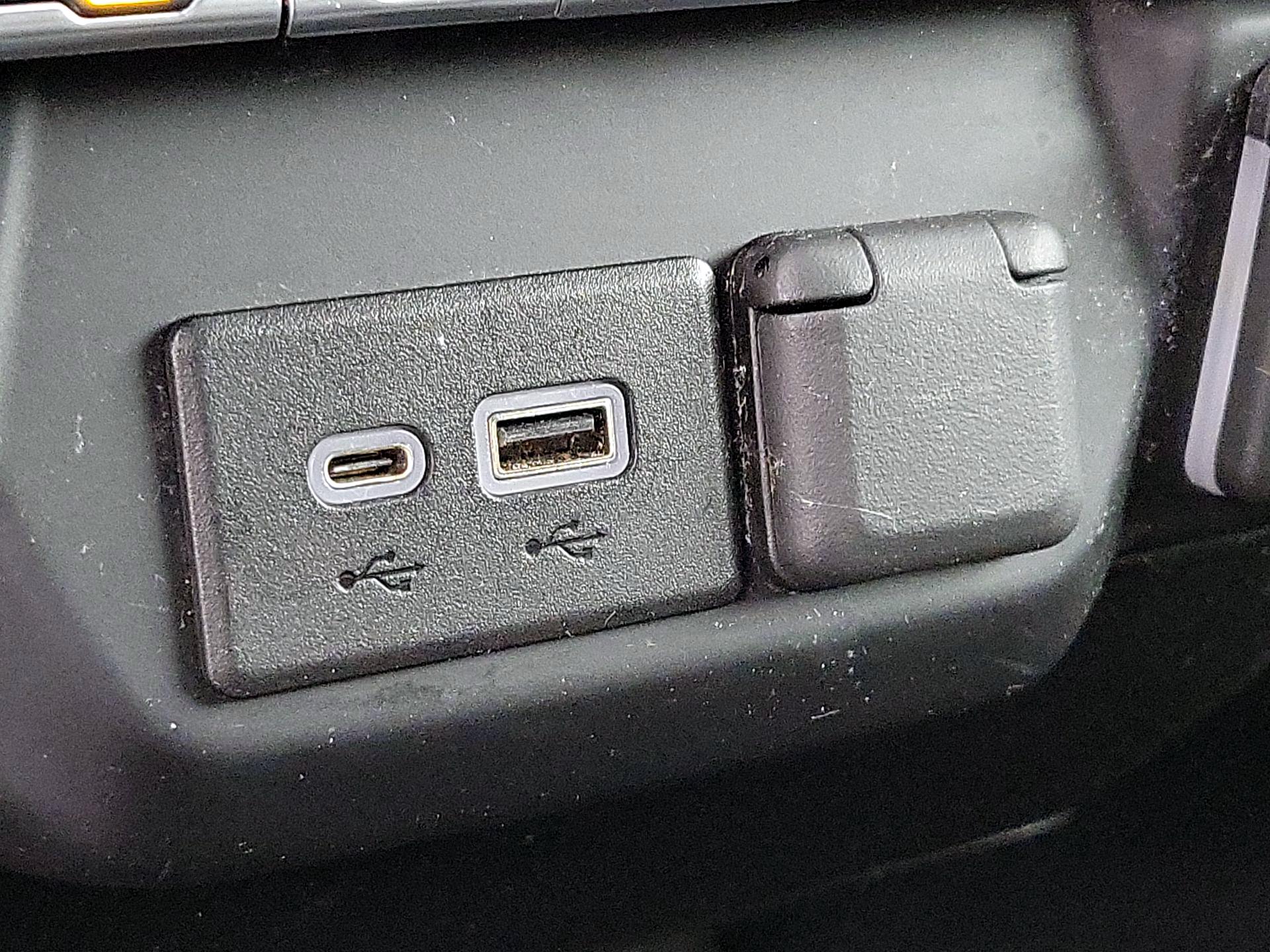 Thumbnail: 2022 Chevrolet Silverado 1500 - 18