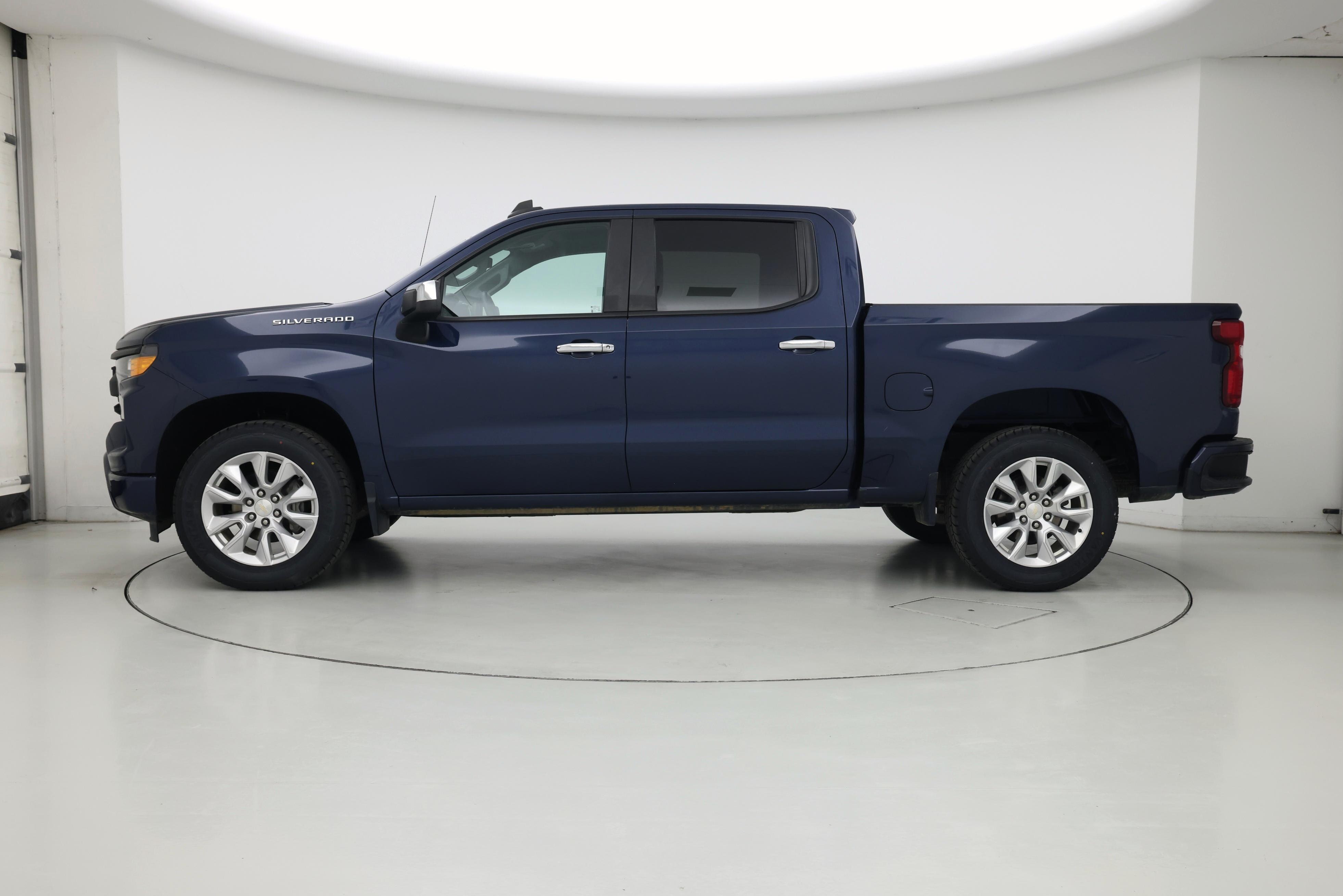 Thumbnail: 2022 Chevrolet Silverado 1500 - 3