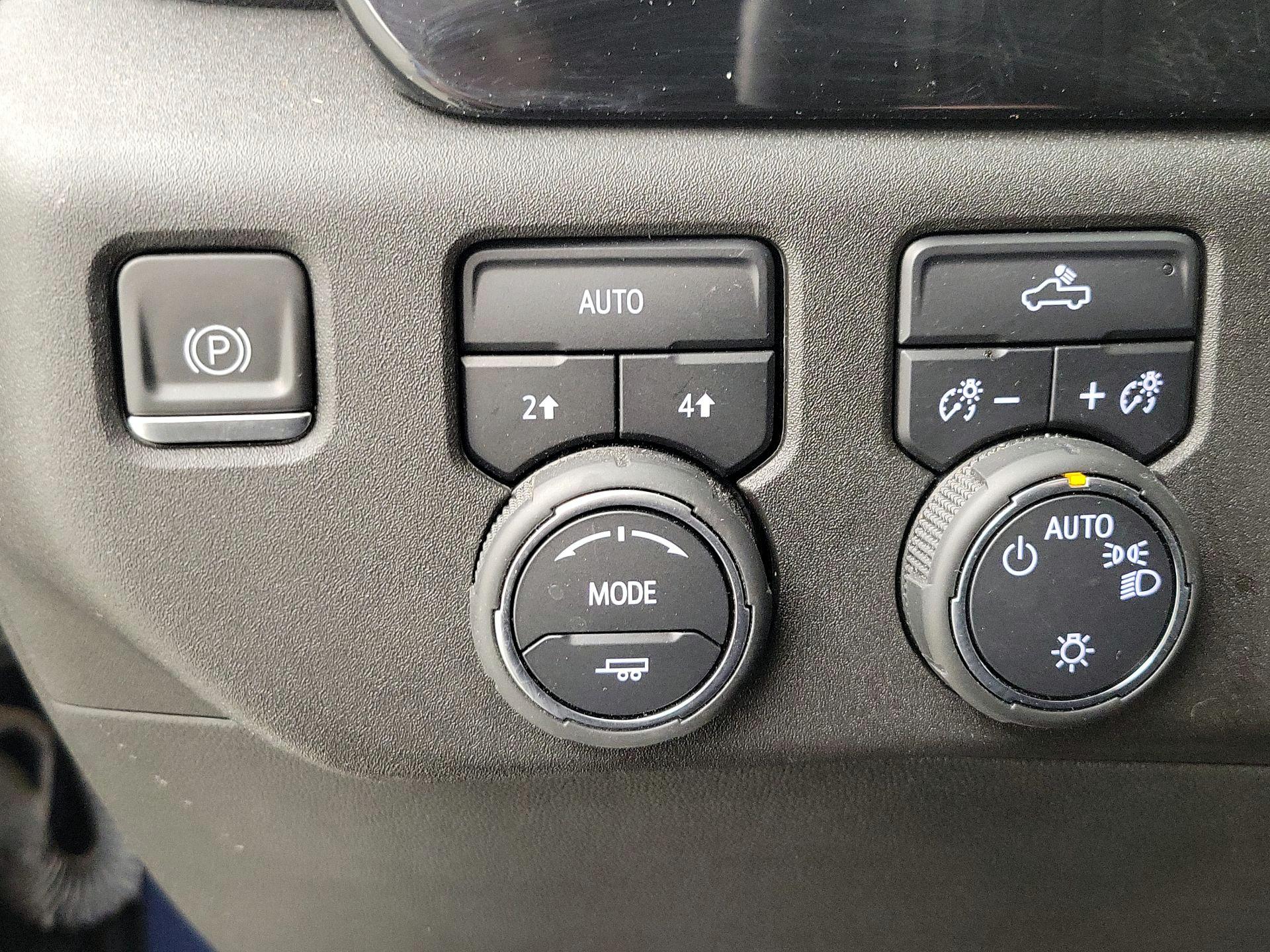 Thumbnail: 2023 Chevrolet Silverado 1500 - 13