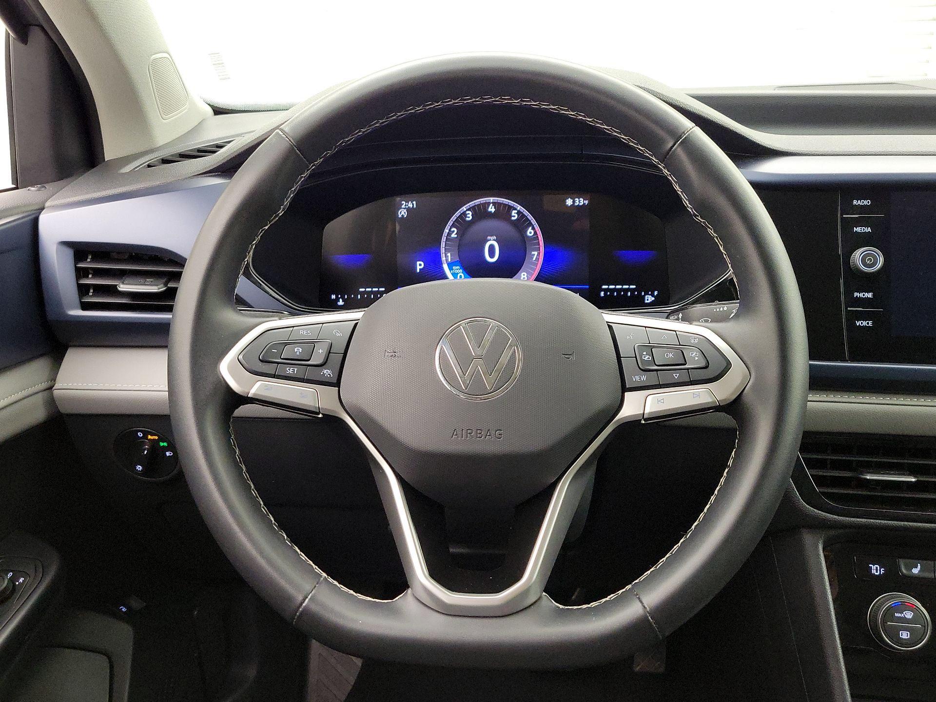 Thumbnail: 2024 Volkswagen Taos - 10