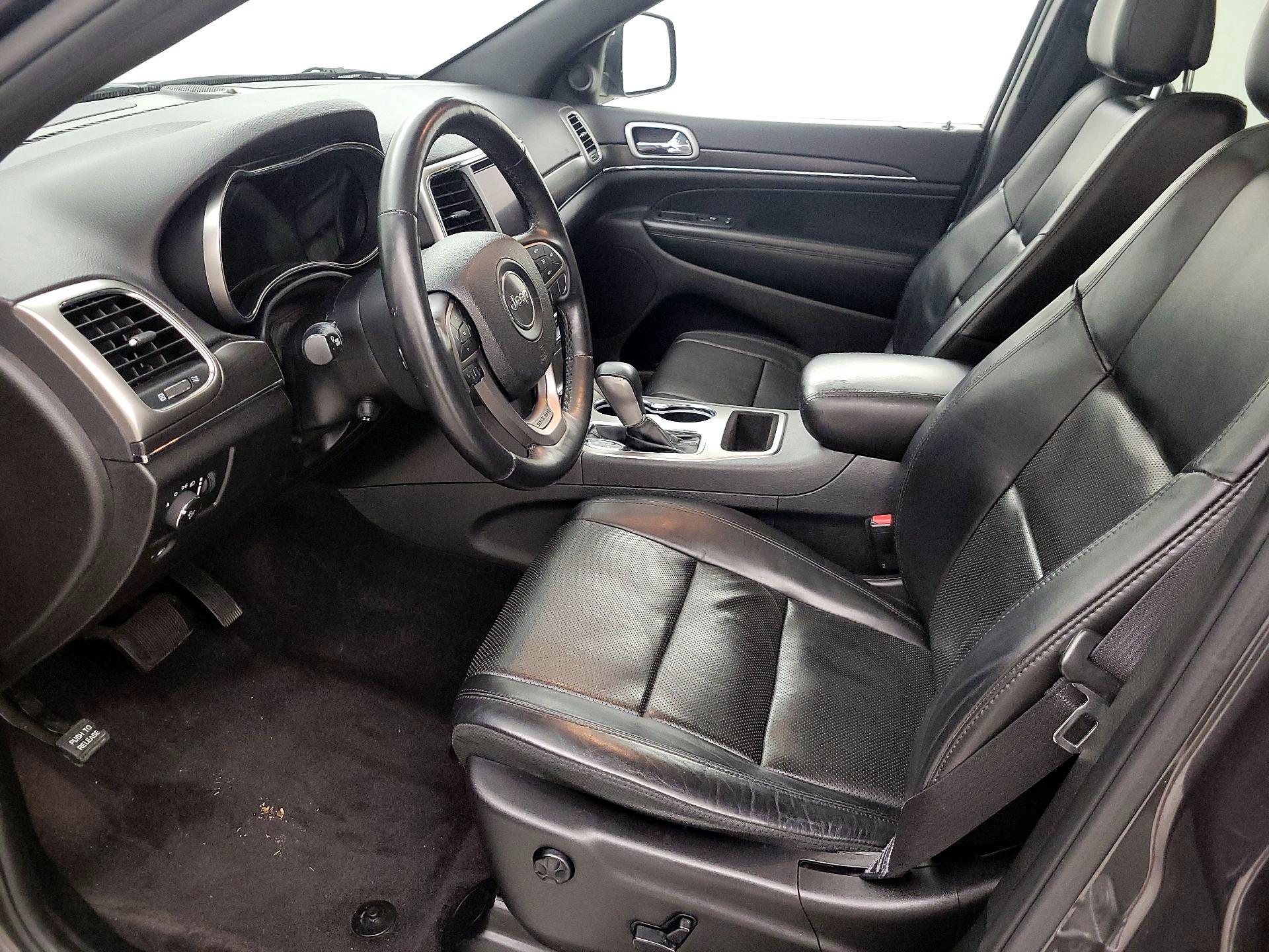 Thumbnail: 2018 Jeep Grand Cherokee - 11