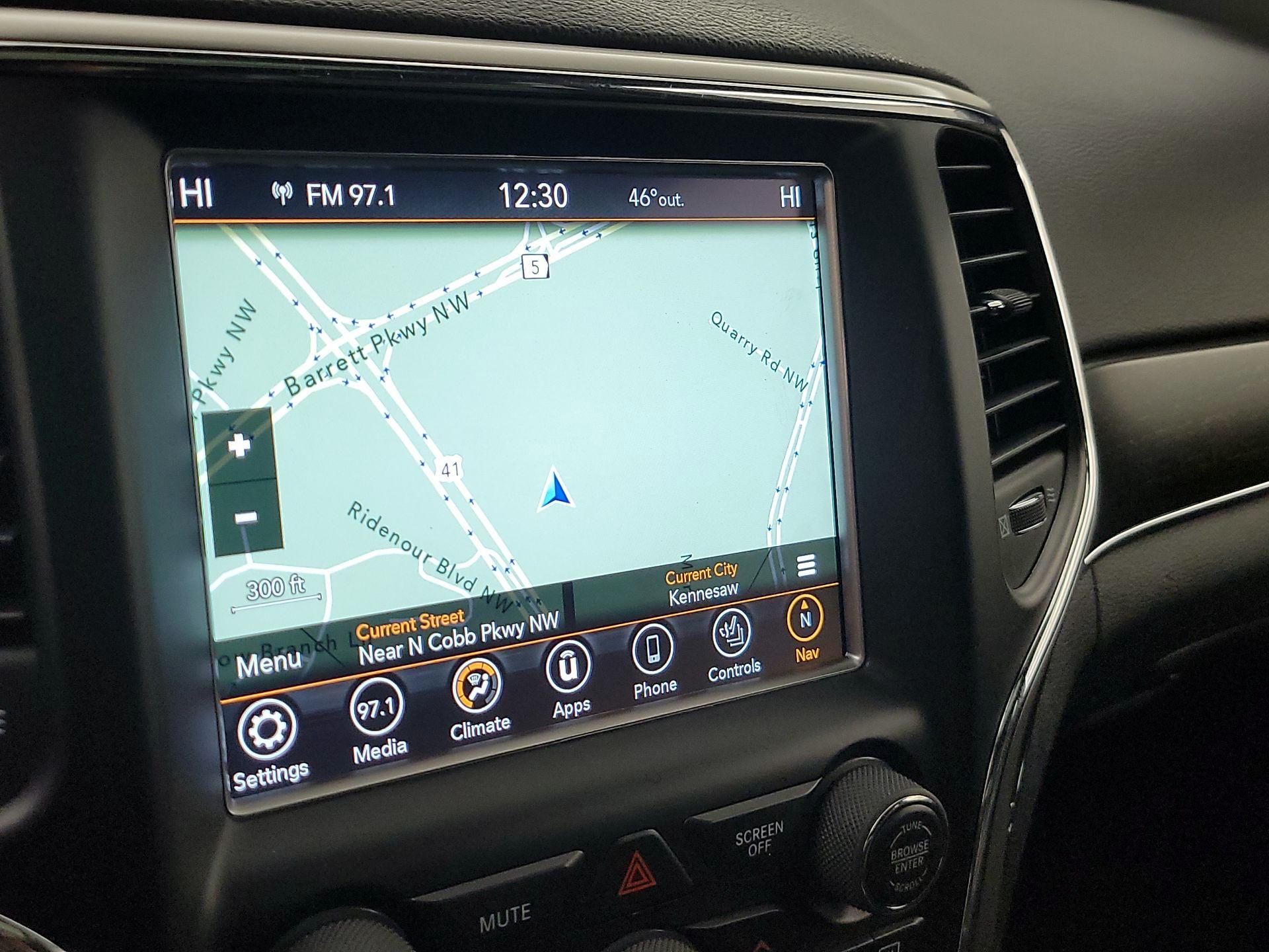 Thumbnail: 2018 Jeep Grand Cherokee - 14