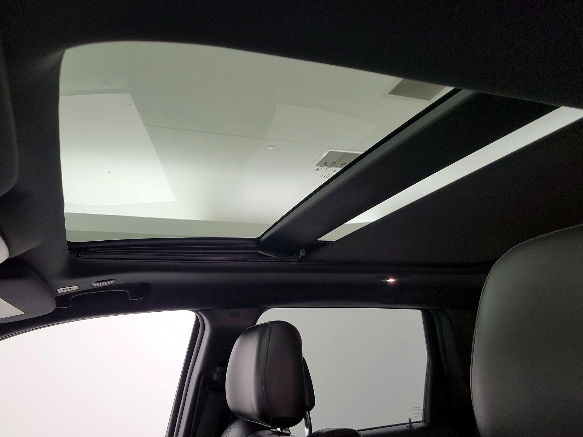 Thumbnail: 2018 Jeep Grand Cherokee - 20