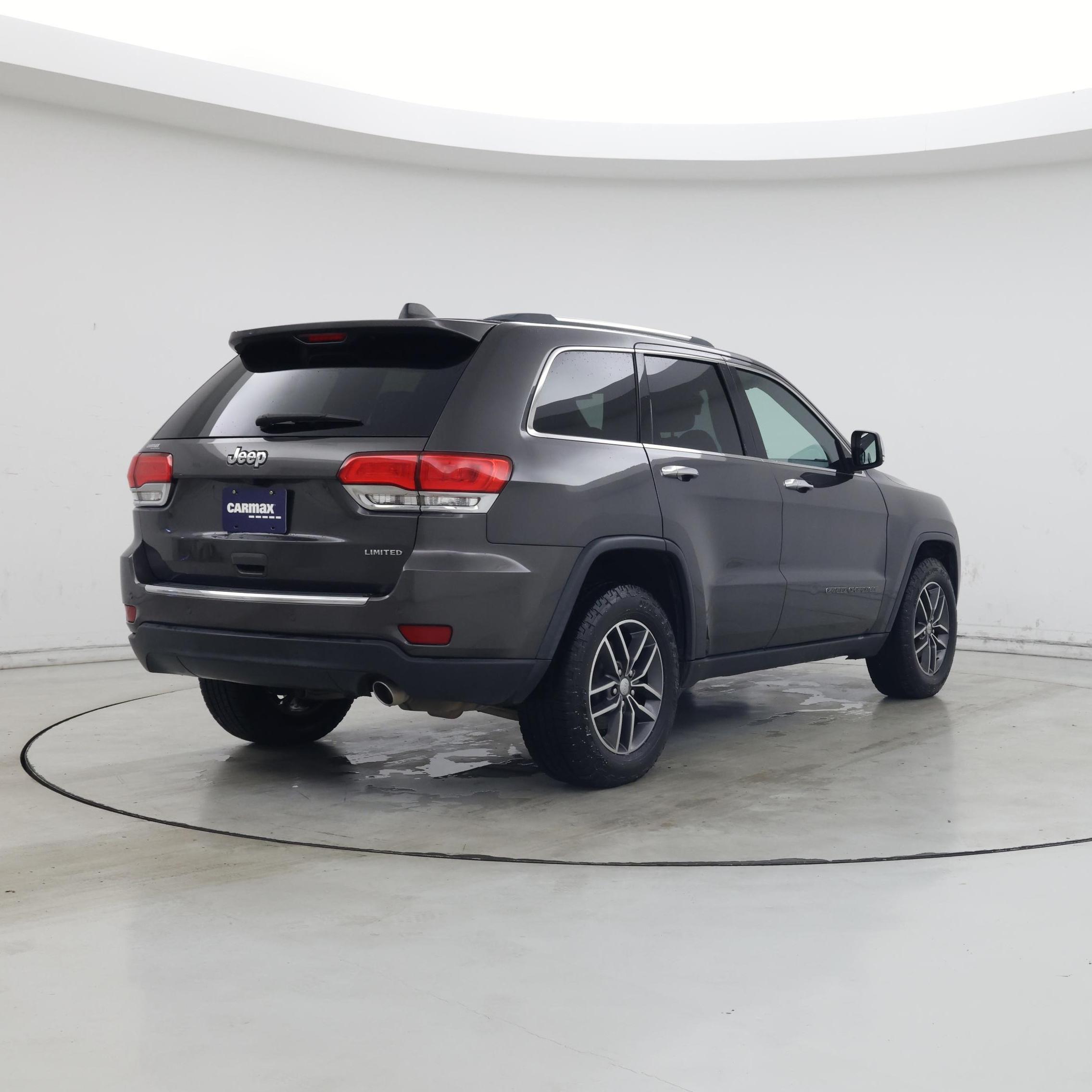 Thumbnail: 2018 Jeep Grand Cherokee - 8