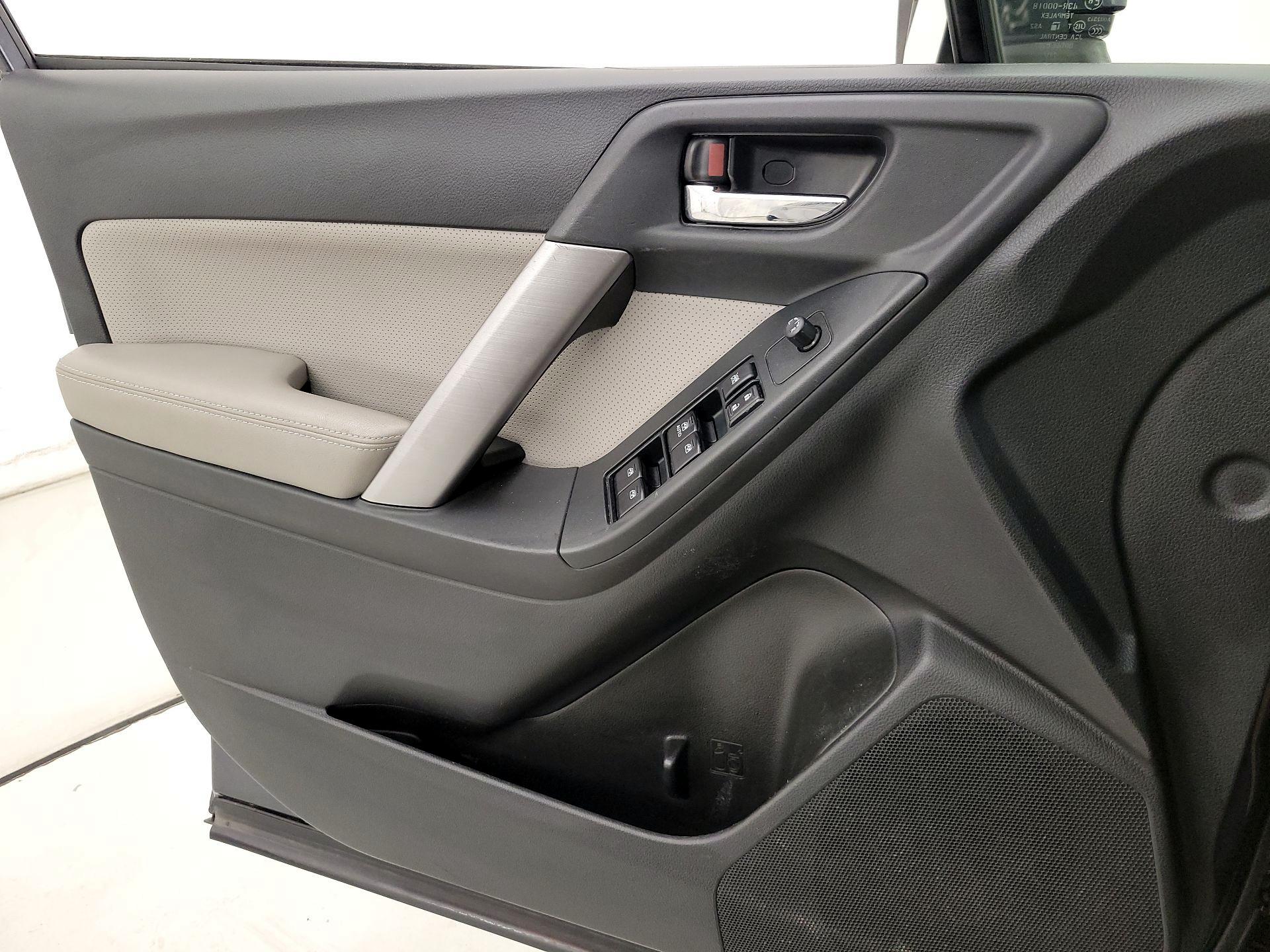 Thumbnail: 2014 Subaru Forester - 12