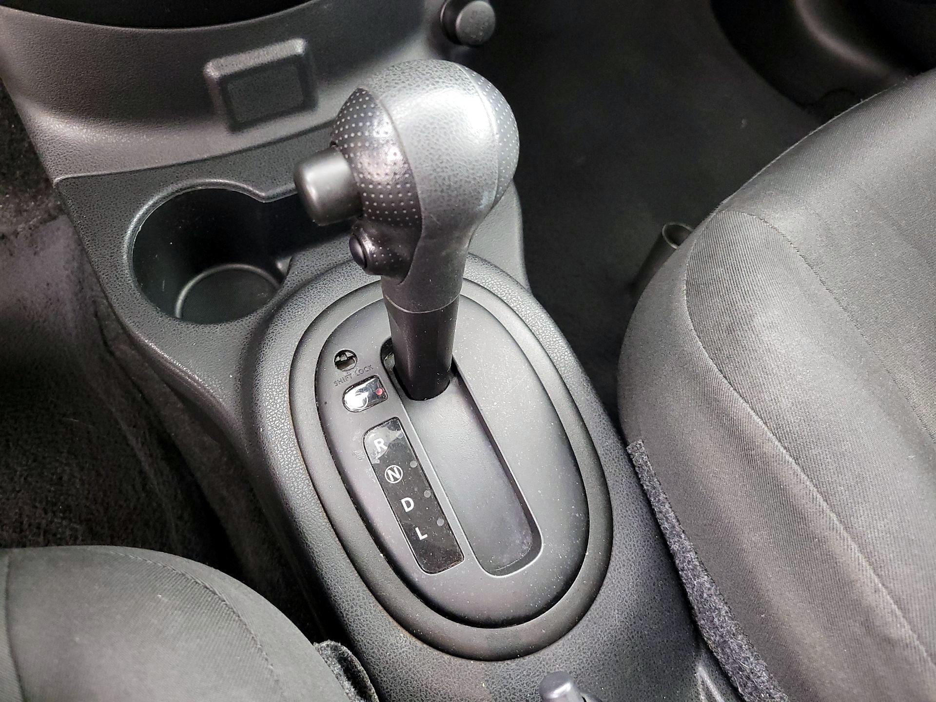 Thumbnail: 2017 Nissan Versa - 16