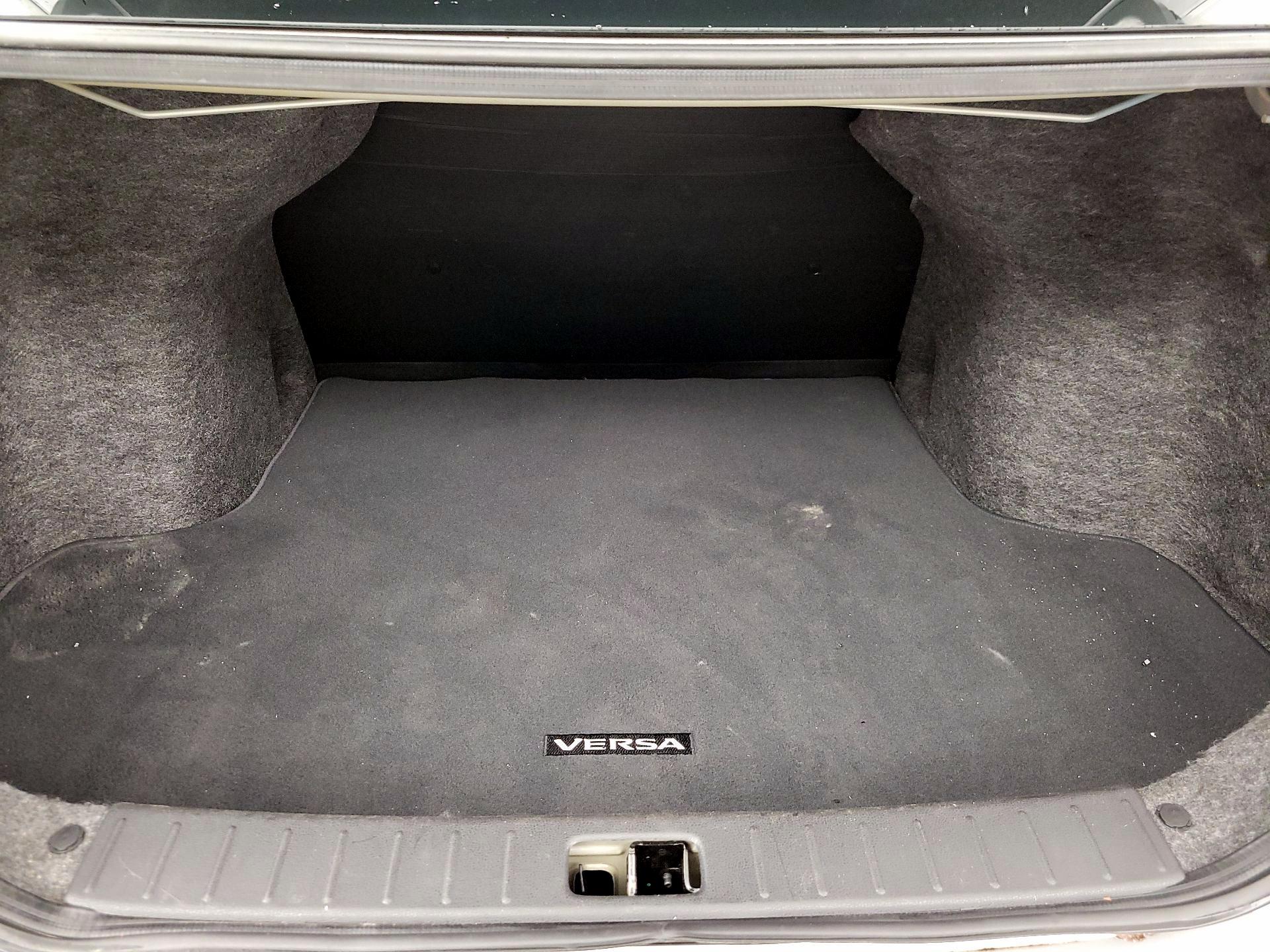 Thumbnail: 2017 Nissan Versa - 19