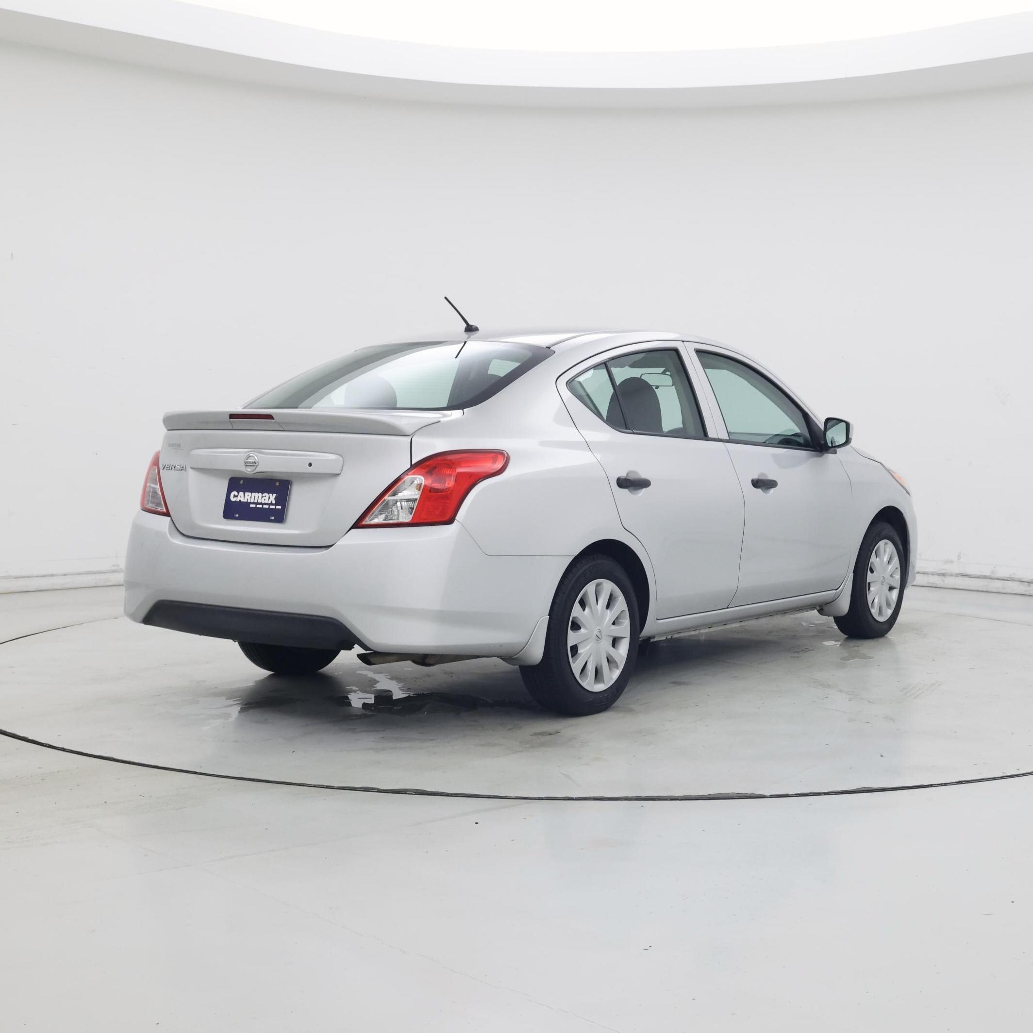 Thumbnail: 2017 Nissan Versa - 8