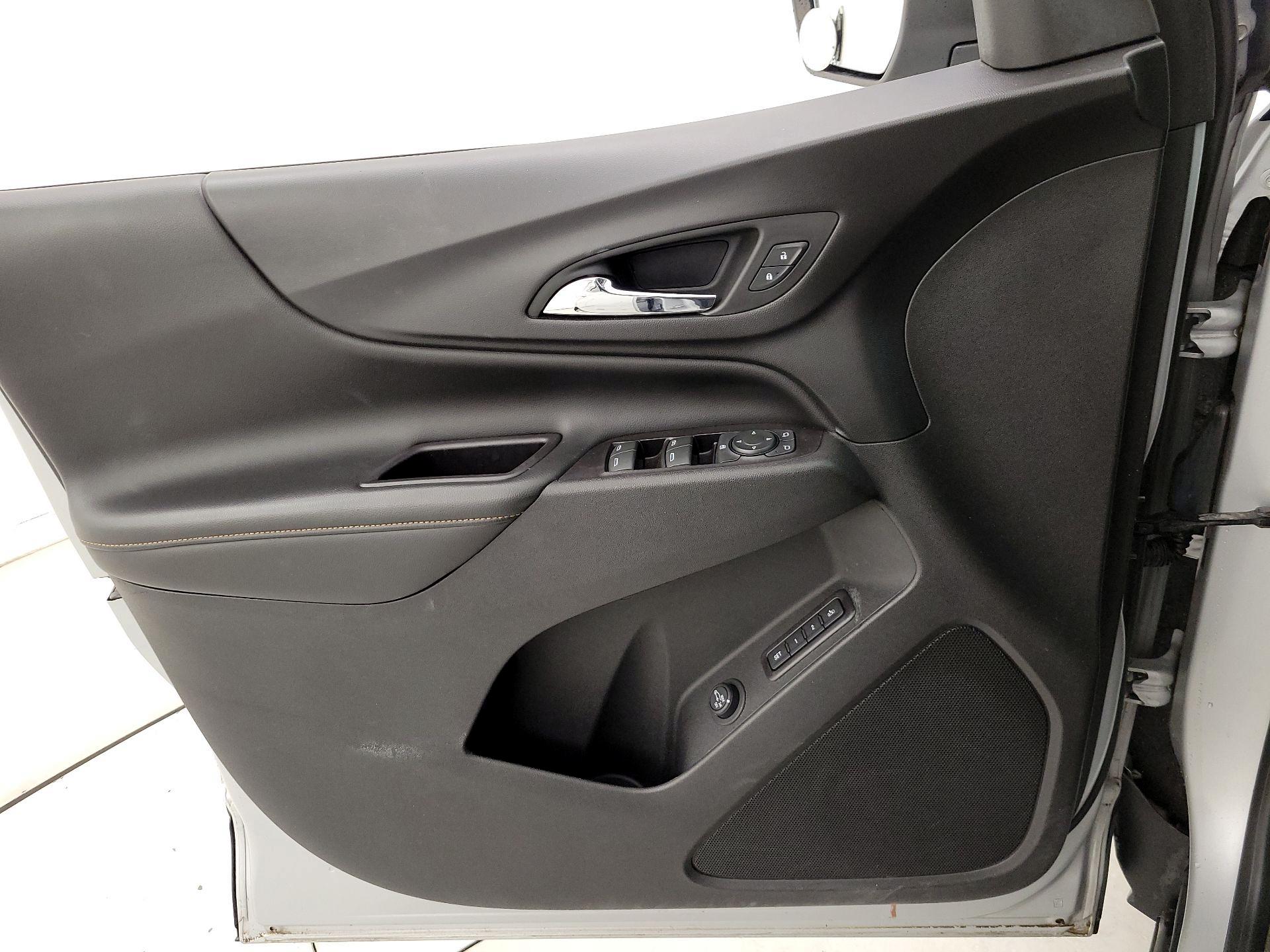 Thumbnail: 2019 Chevrolet Equinox - 12