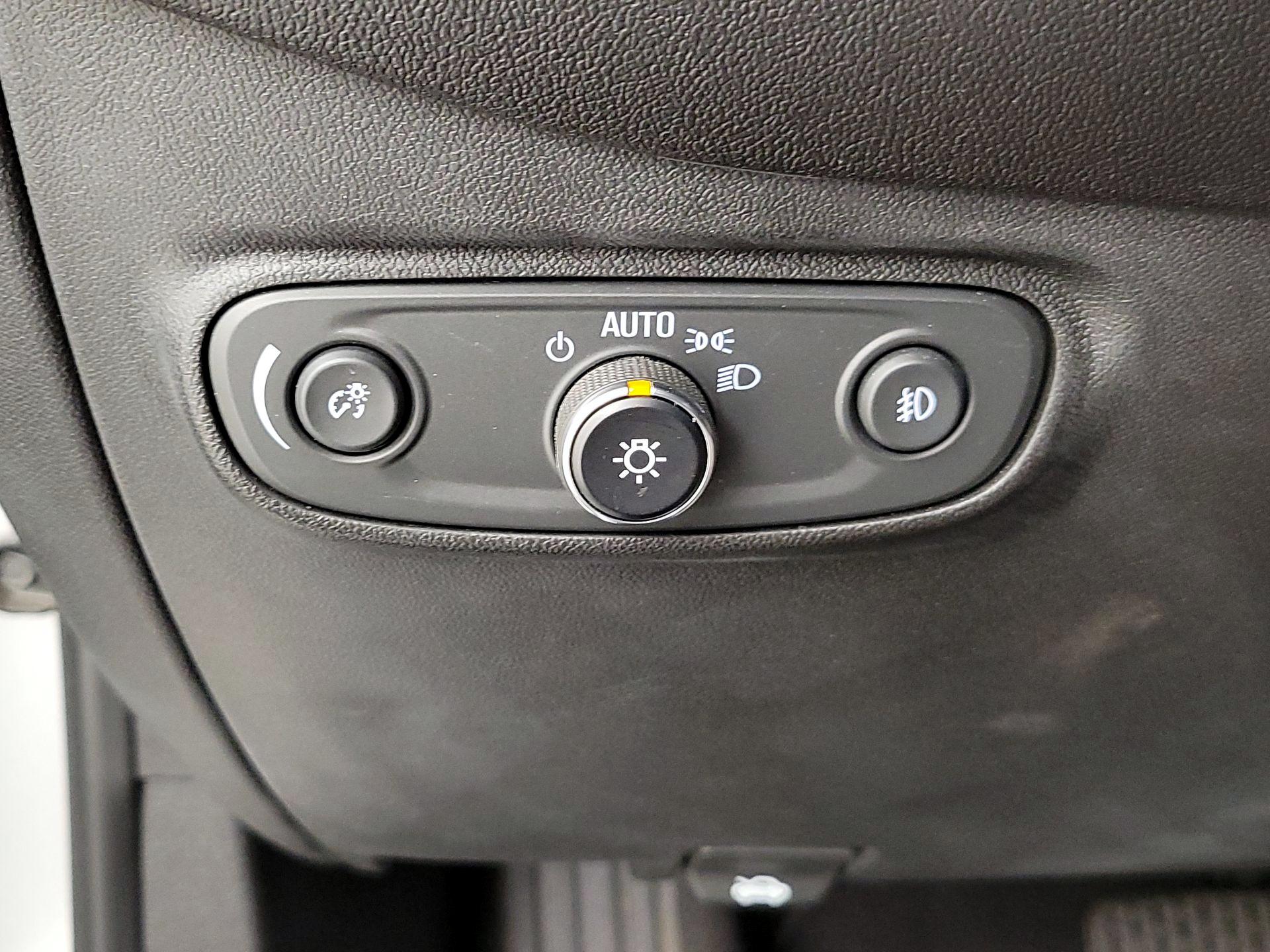 Thumbnail: 2019 Chevrolet Equinox - 13