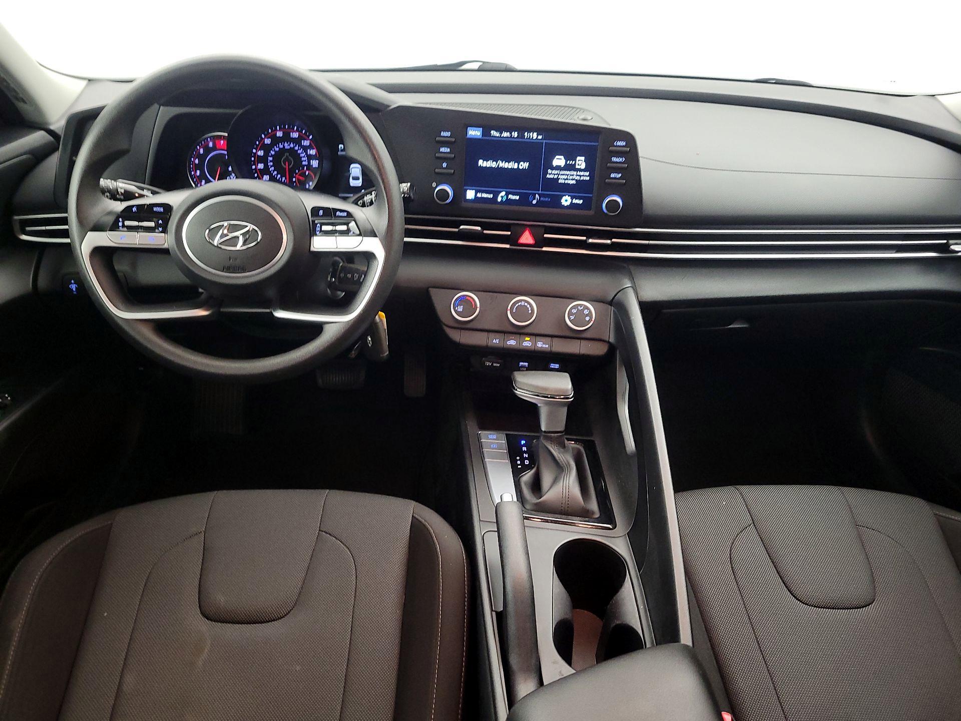 Thumbnail: 2022 Hyundai Elantra - 9