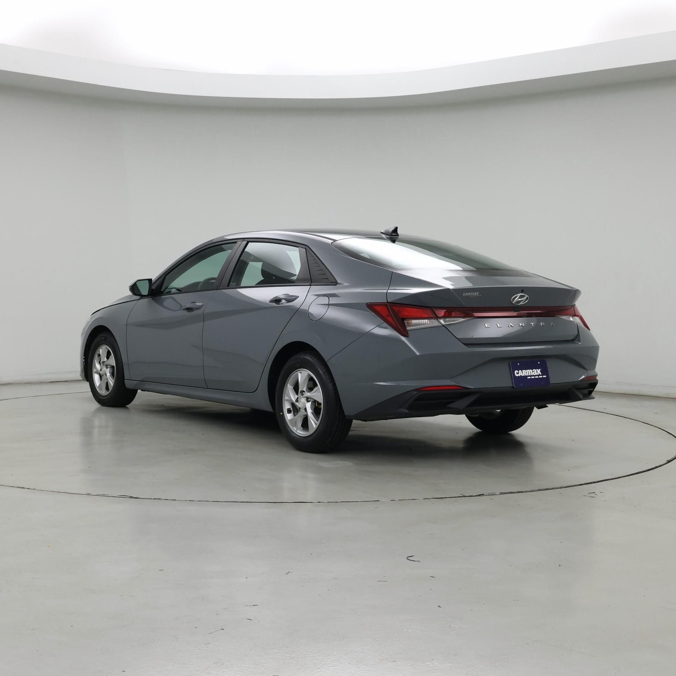 Thumbnail: 2022 Hyundai Elantra - 2