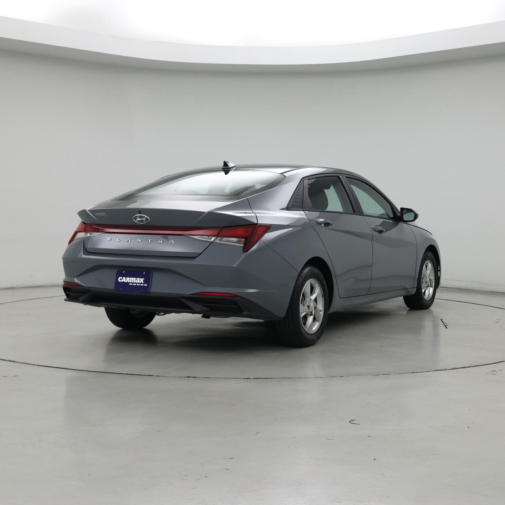 Thumbnail: 2022 Hyundai Elantra - 8