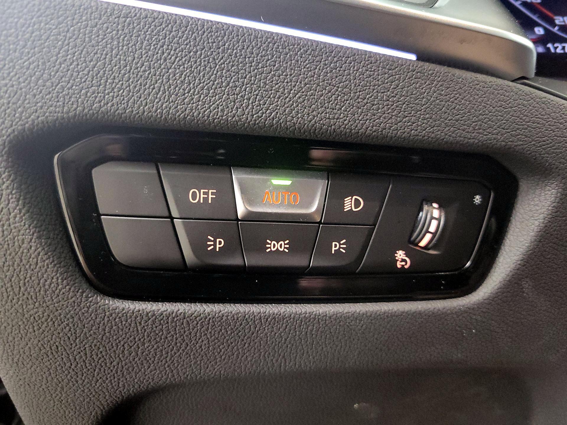 Thumbnail: 2022 BMW 3 Series - 13