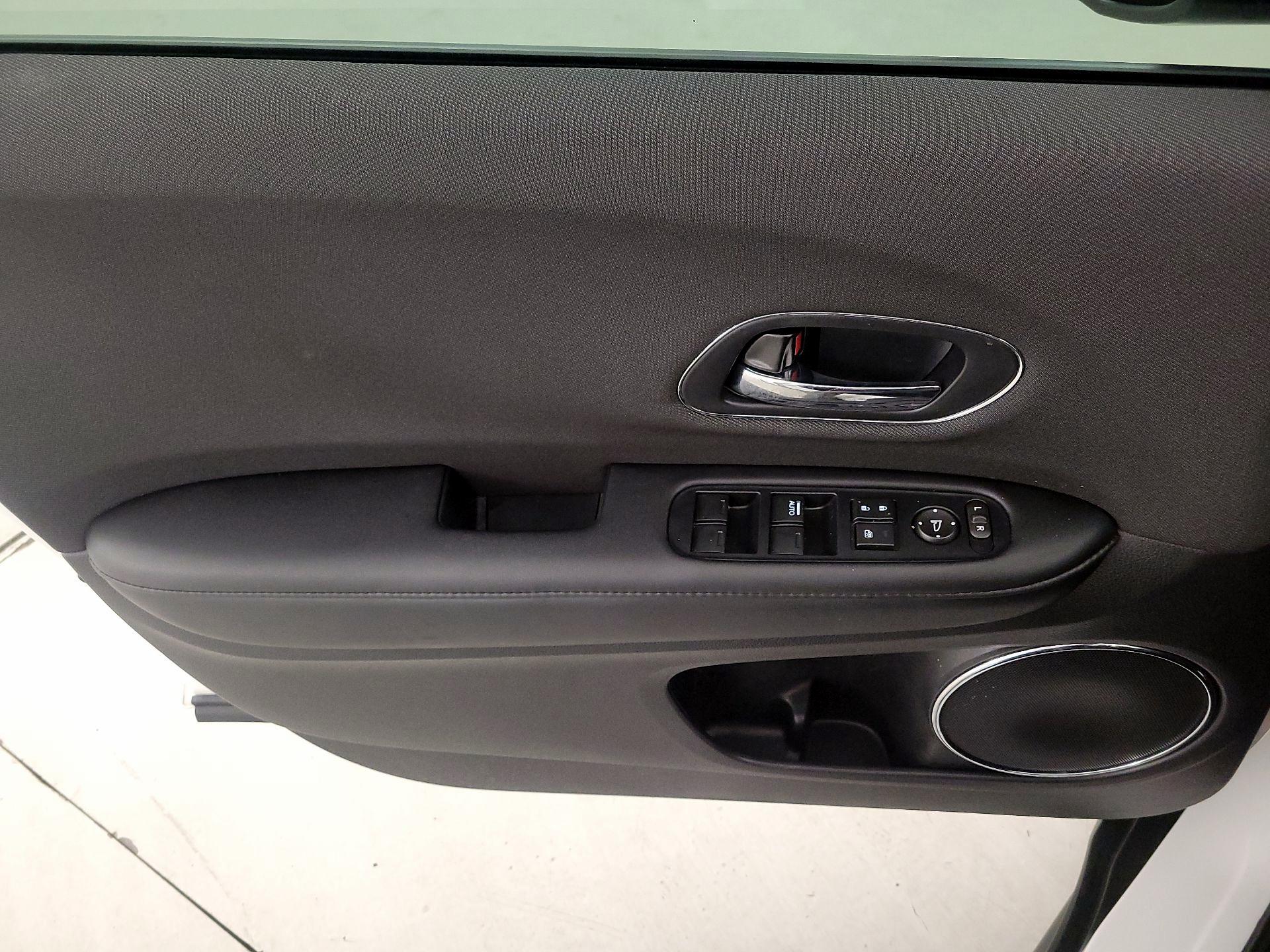 Thumbnail: 2022 Honda HR-V - 12