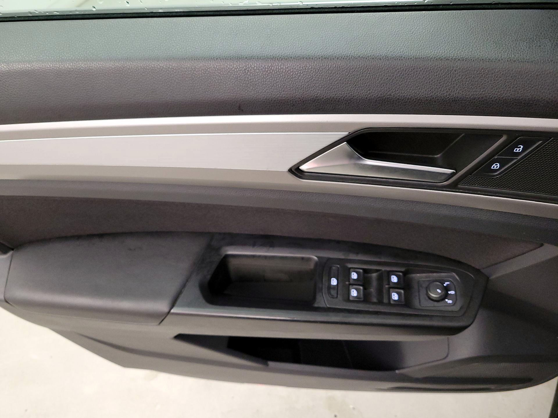 Thumbnail: 2021 Volkswagen Atlas - 12