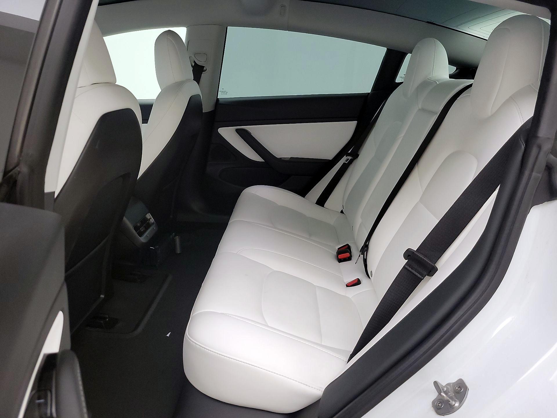 Thumbnail: 2020 Tesla Model 3 - 19