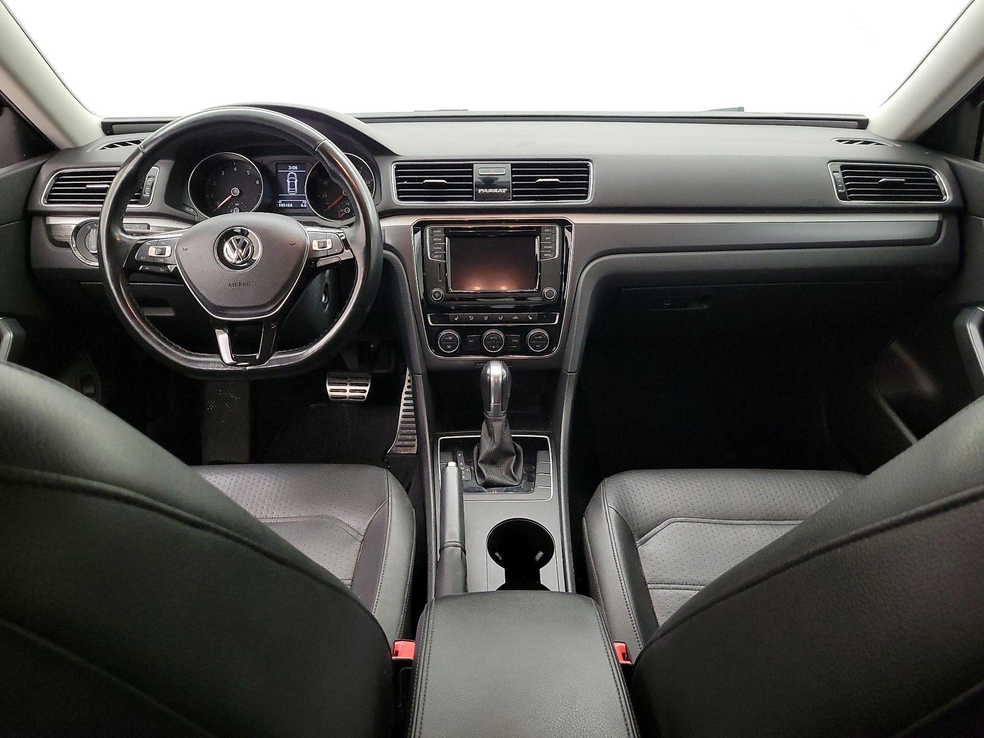 Thumbnail: 2018 Volkswagen Passat - 9