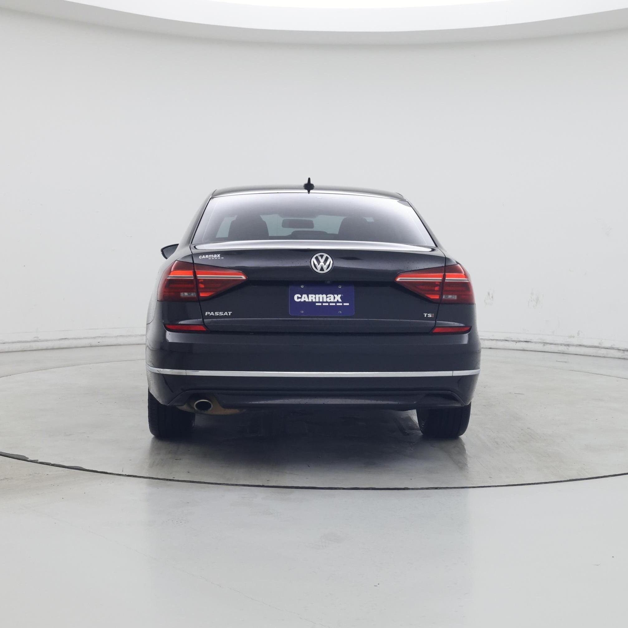 Thumbnail: 2018 Volkswagen Passat - 6