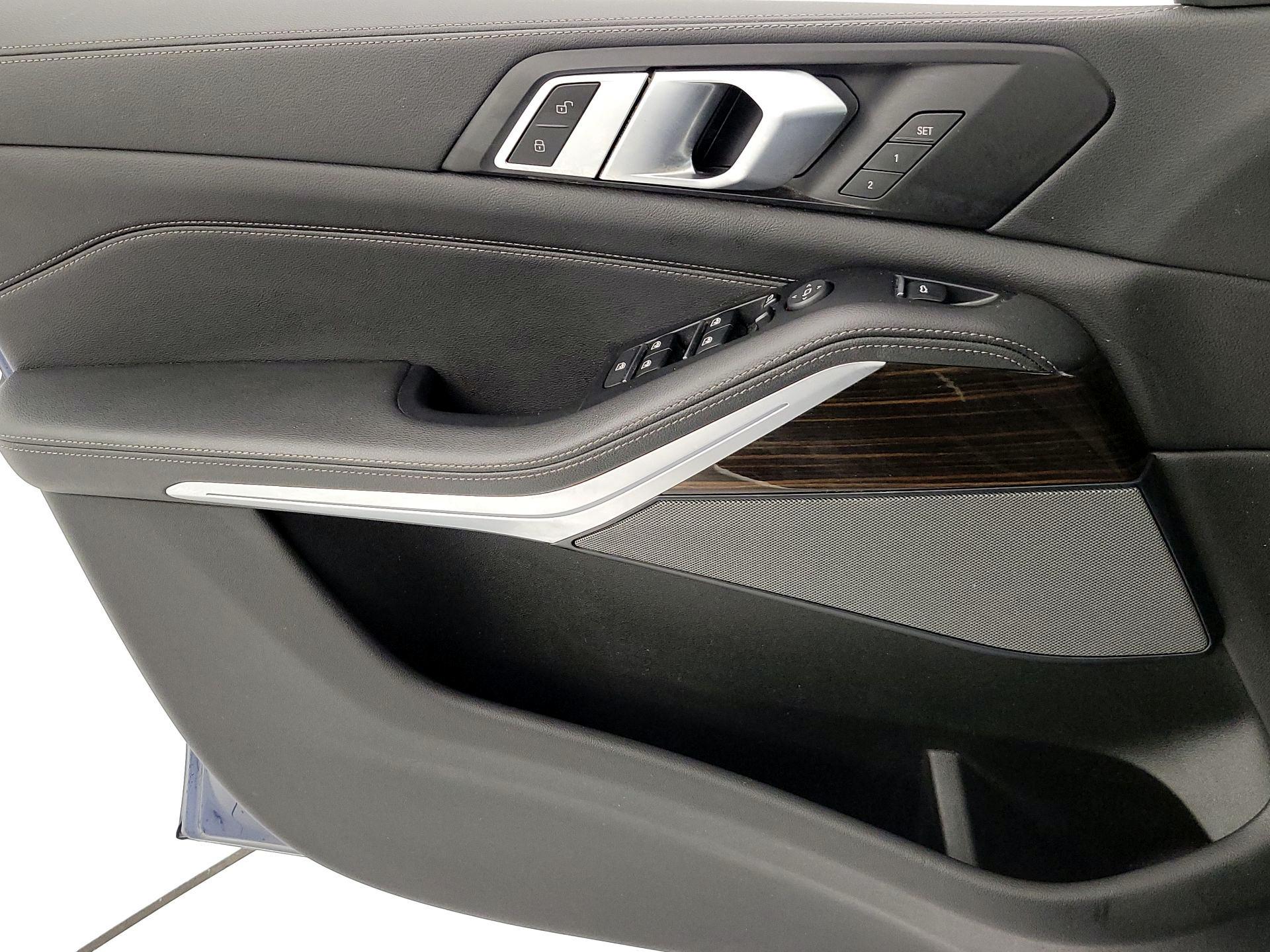 Thumbnail: 2020 BMW X5 - 12