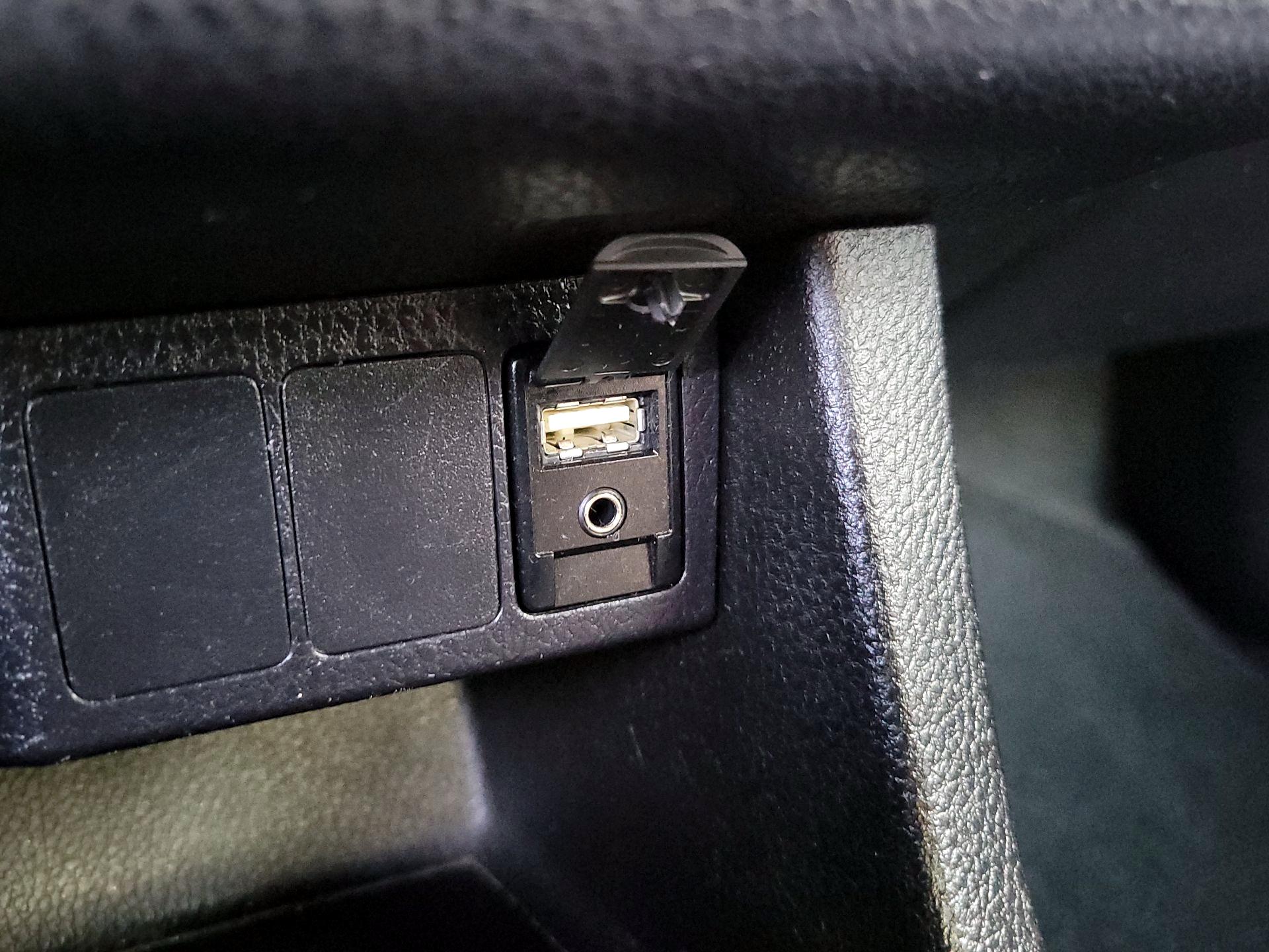 Thumbnail: 2019 Toyota Corolla - 18