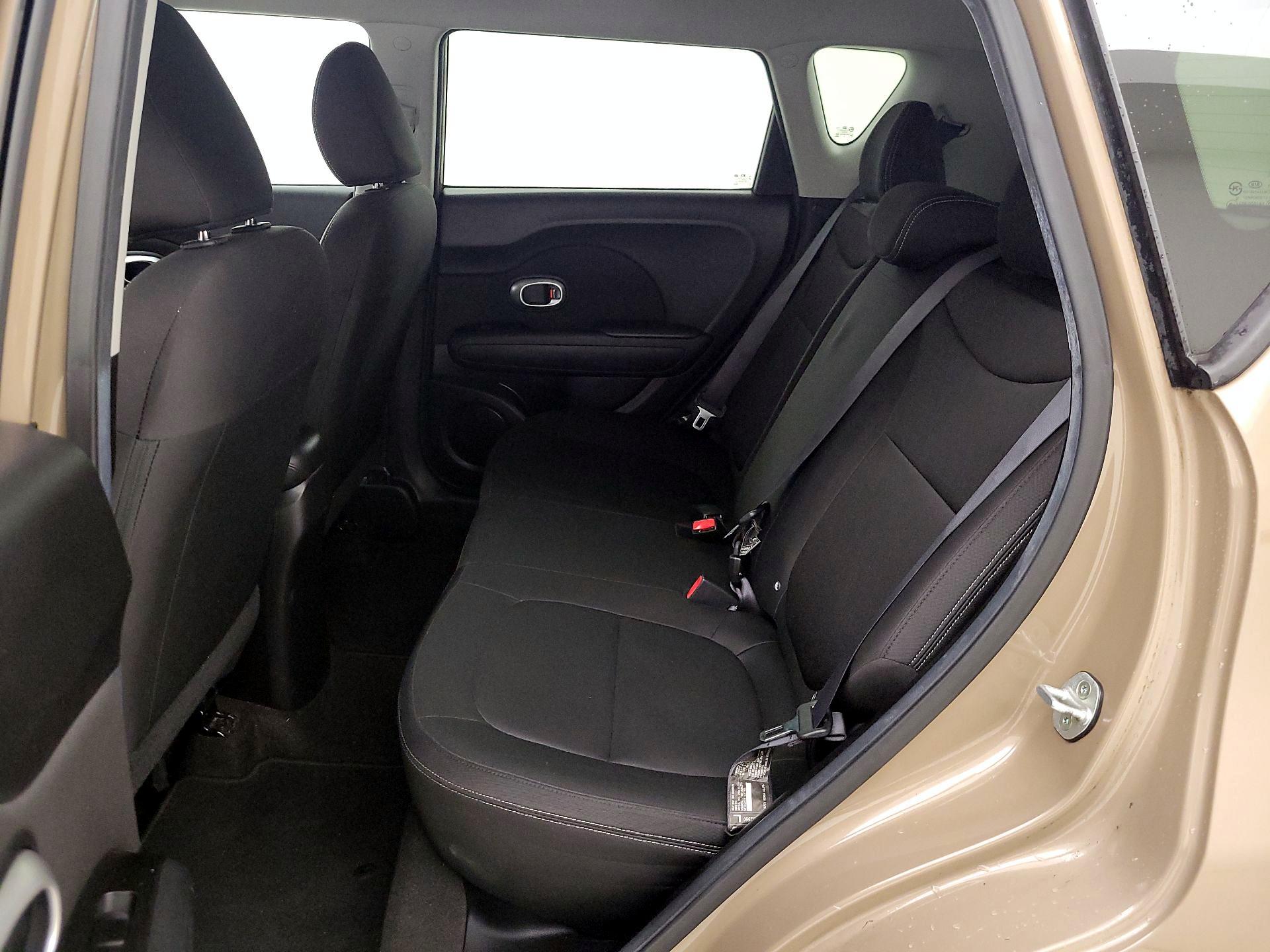 Thumbnail: 2015 Kia Soul - 18