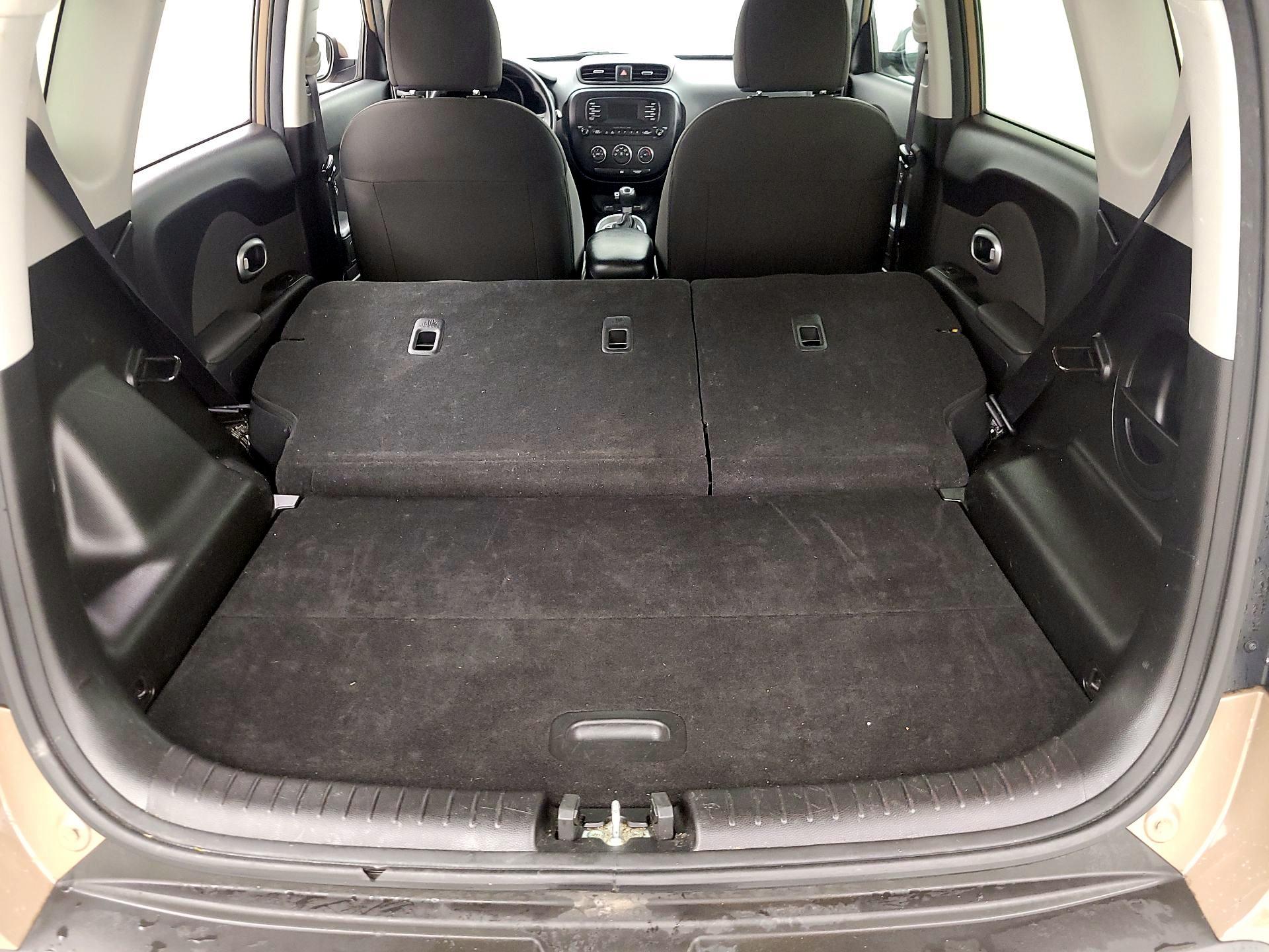 Thumbnail: 2015 Kia Soul - 20