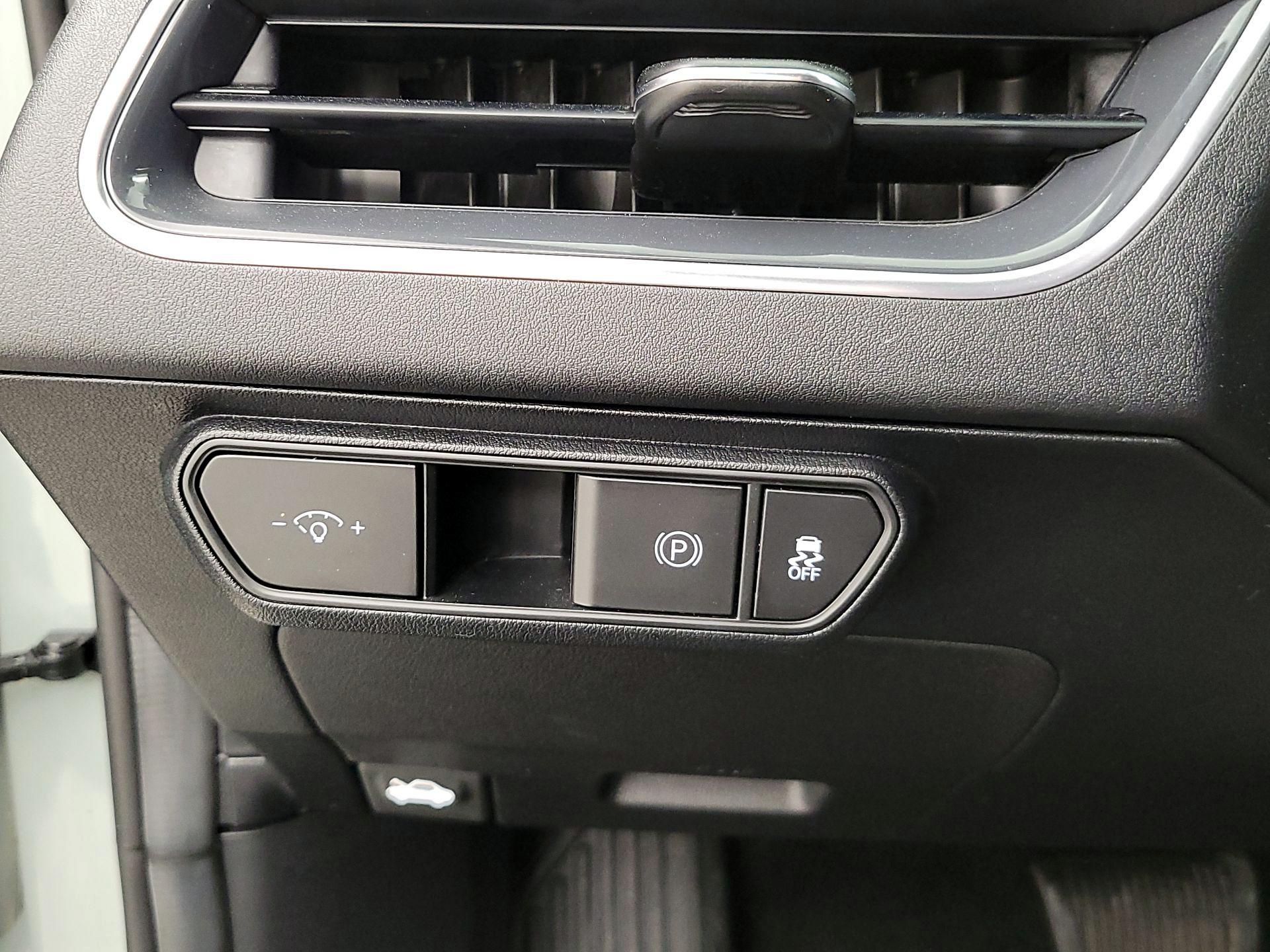 Thumbnail: 2025 Kia K4 - 13