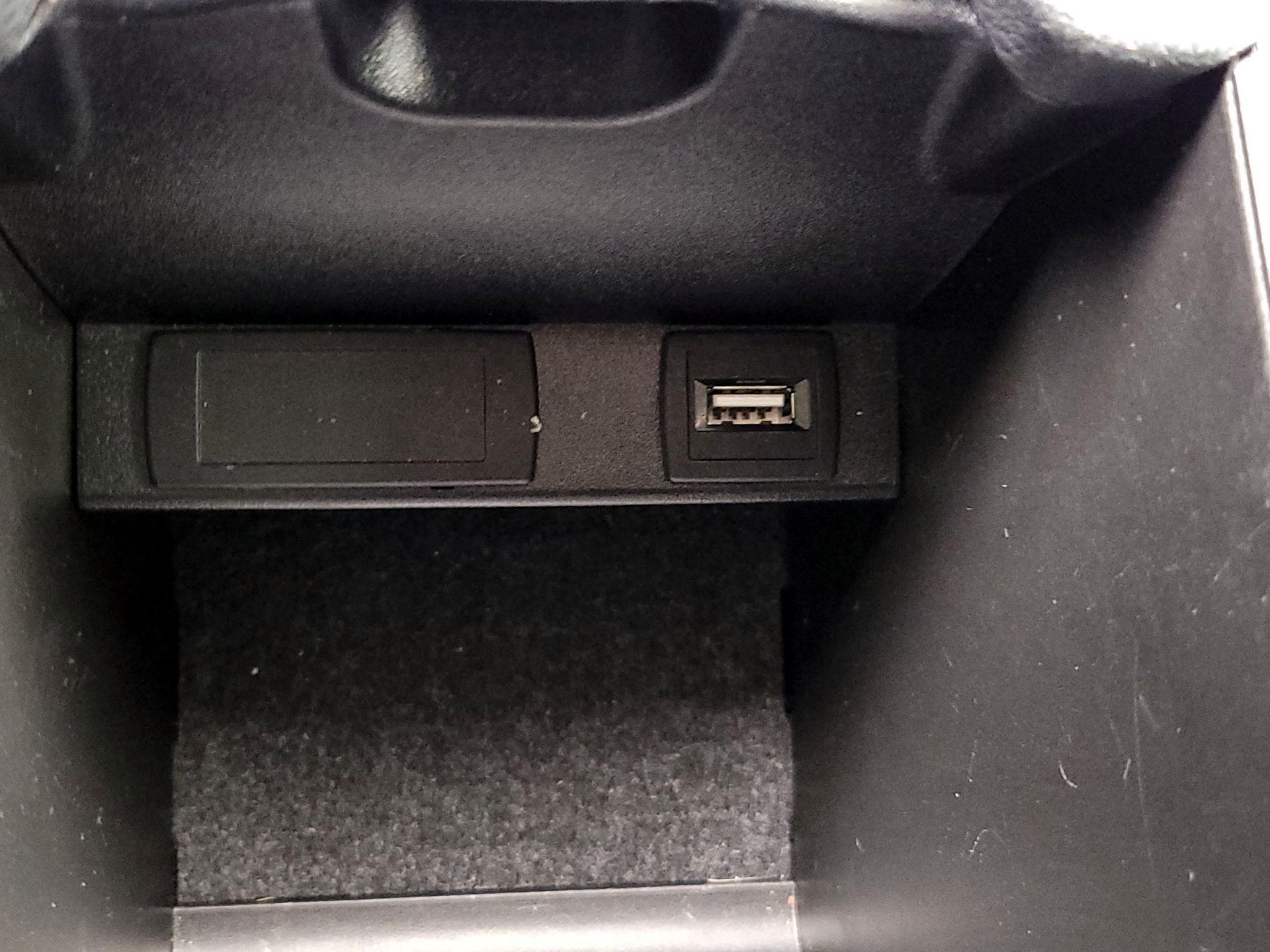 Thumbnail: 2015 Mercedes-Benz GLA - 18