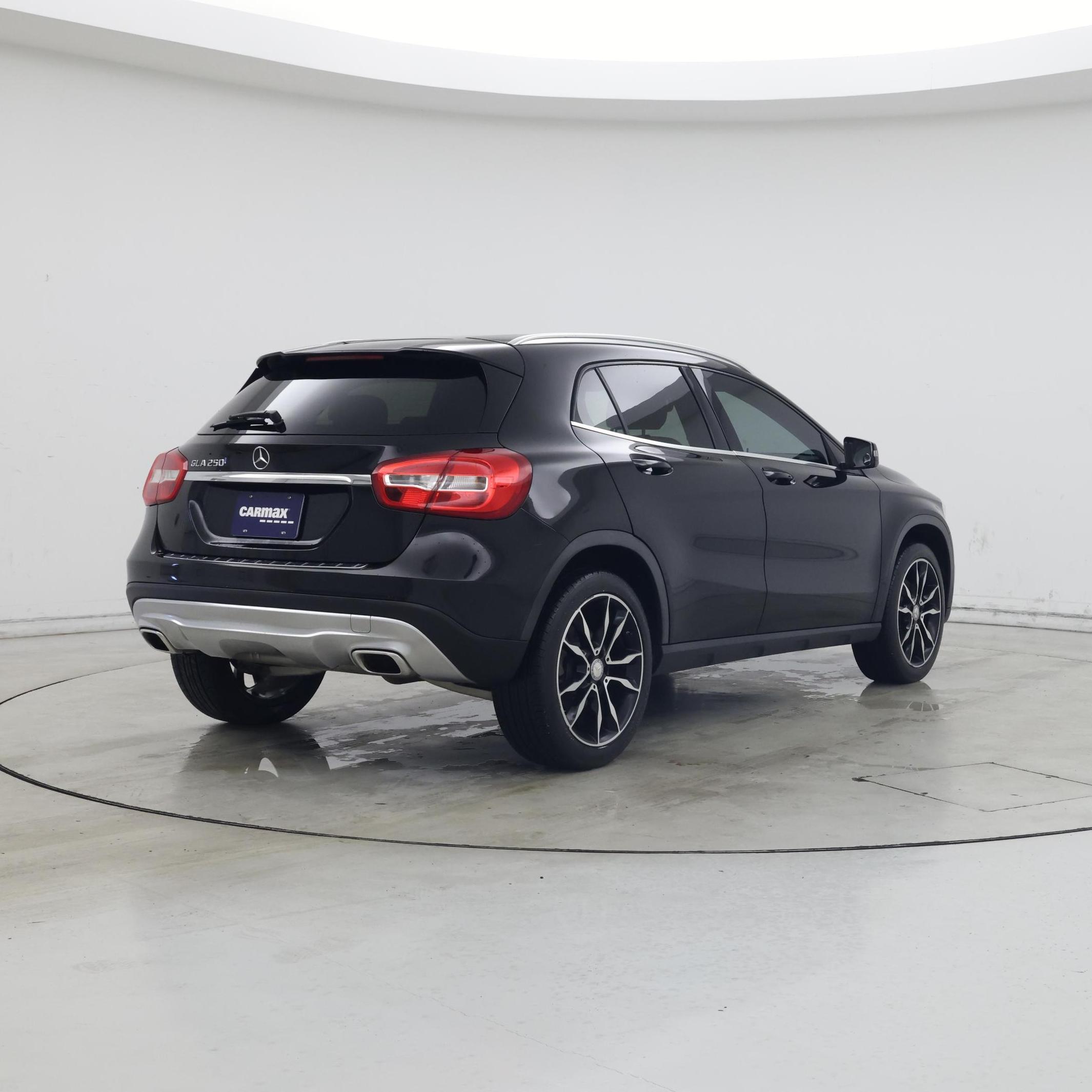 Thumbnail: 2015 Mercedes-Benz GLA - 8