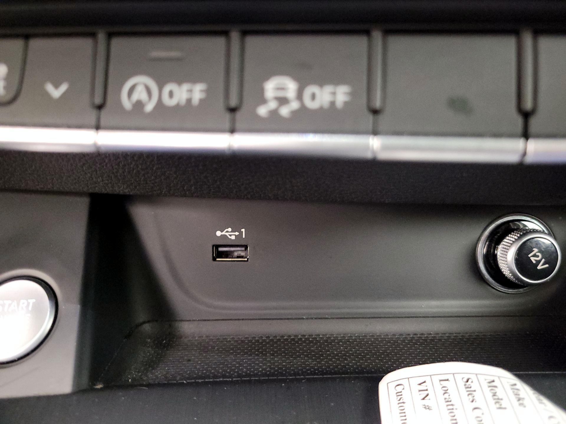 Thumbnail: 2018 Audi A4 - 18