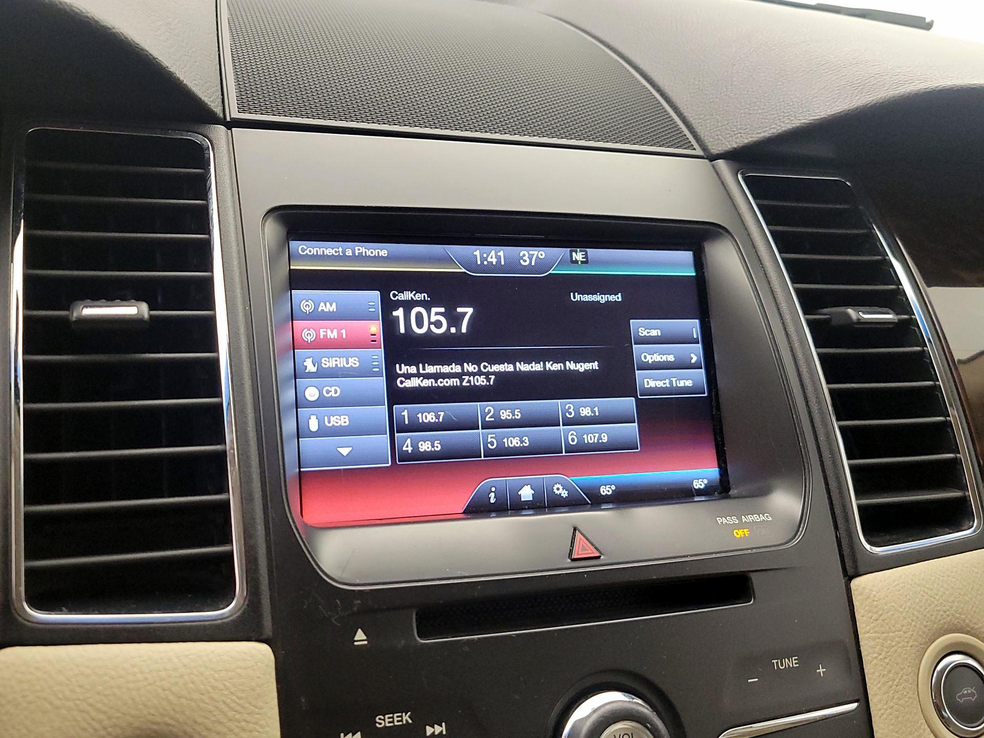 Thumbnail: 2014 Ford Taurus - 16