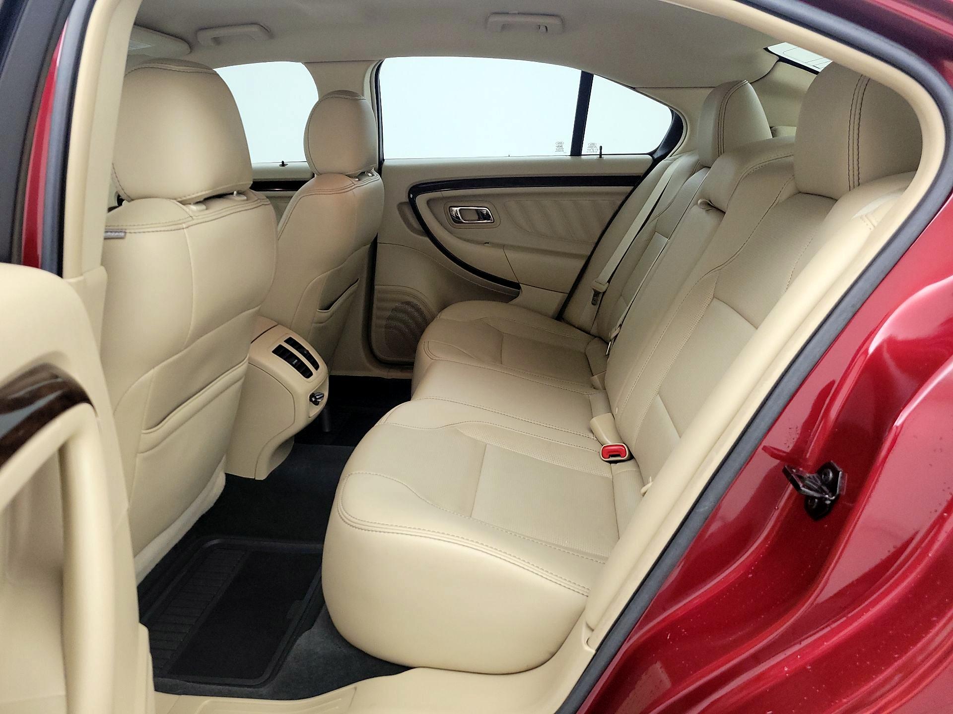 Thumbnail: 2014 Ford Taurus - 20