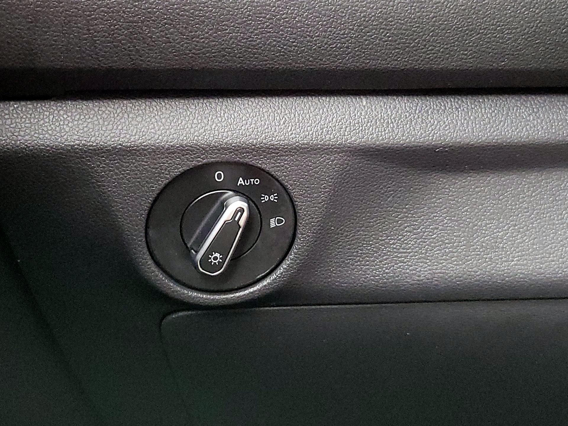 Thumbnail: 2021 Volkswagen Jetta - 13