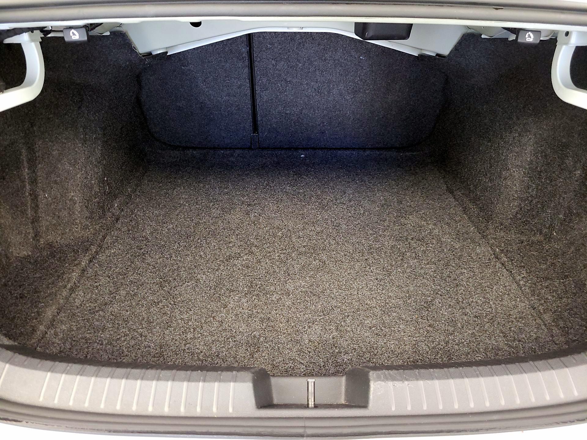 Thumbnail: 2021 Volkswagen Jetta - 20