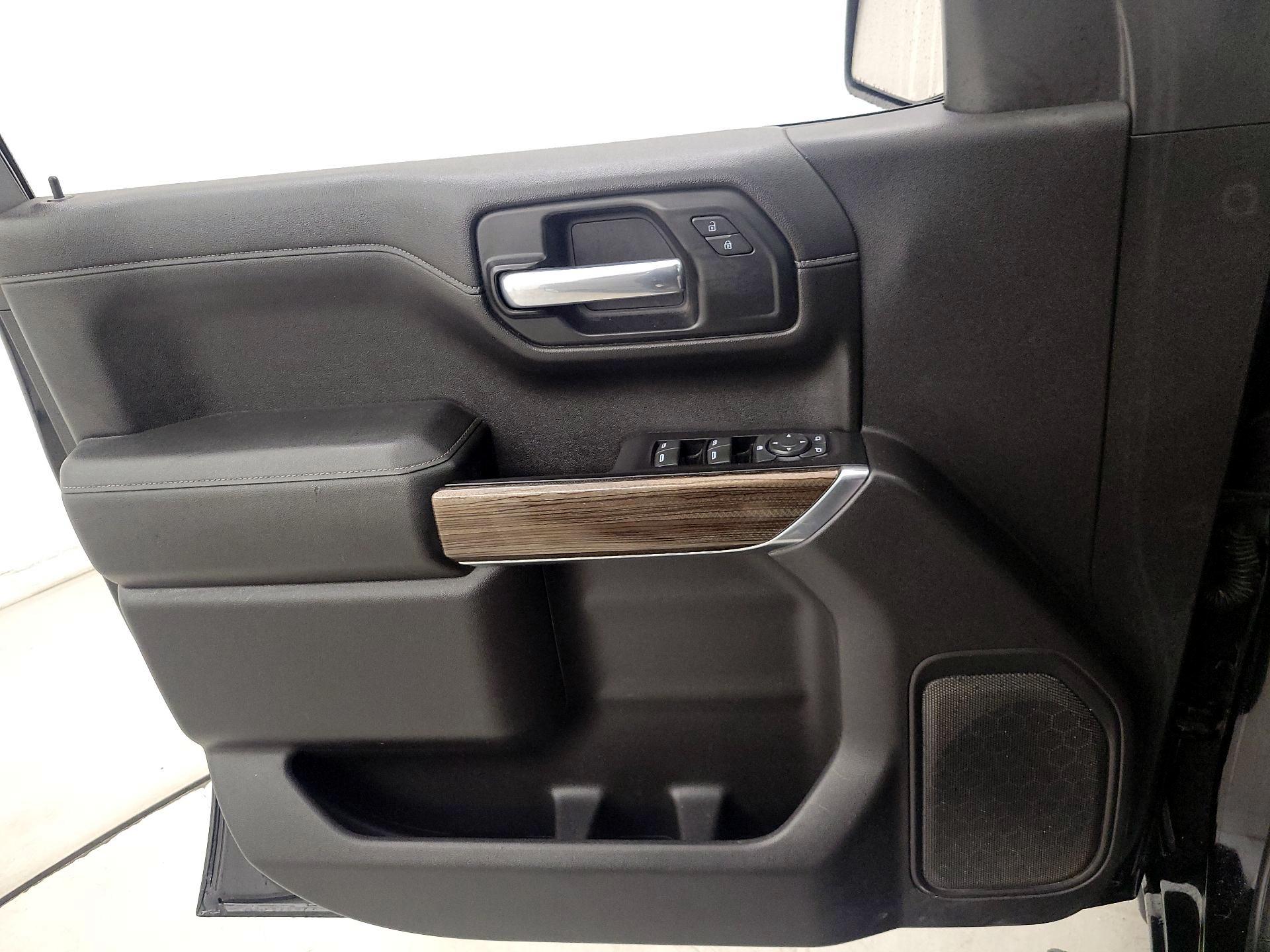 Thumbnail: 2019 Chevrolet Silverado 1500 - 12