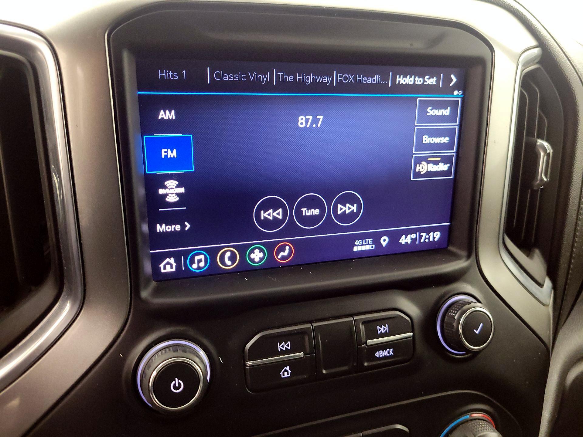 Thumbnail: 2019 Chevrolet Silverado 1500 - 16