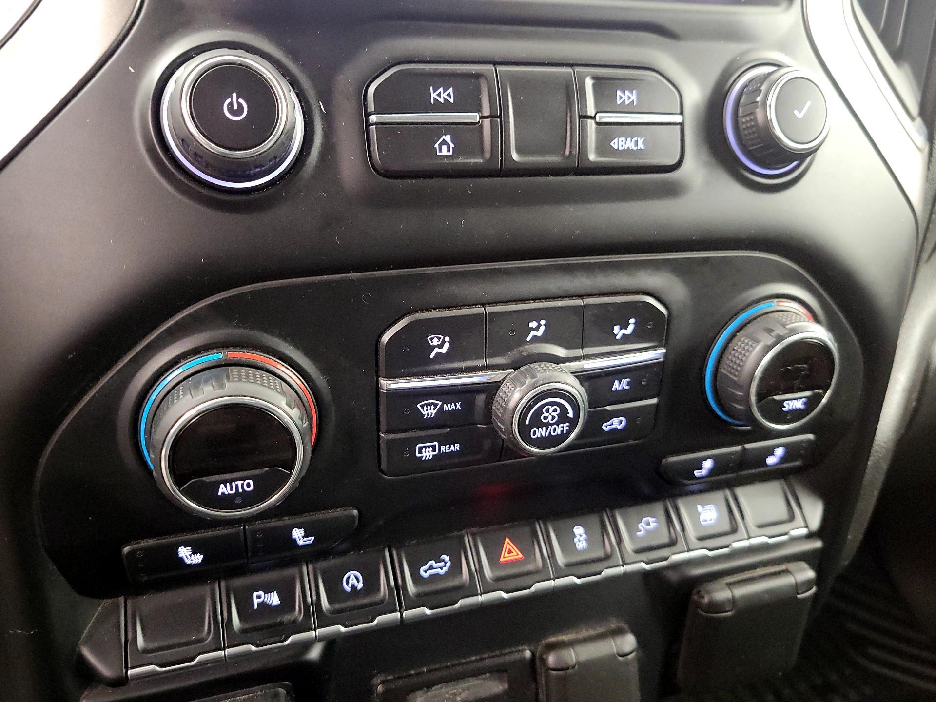 Thumbnail: 2019 Chevrolet Silverado 1500 - 17