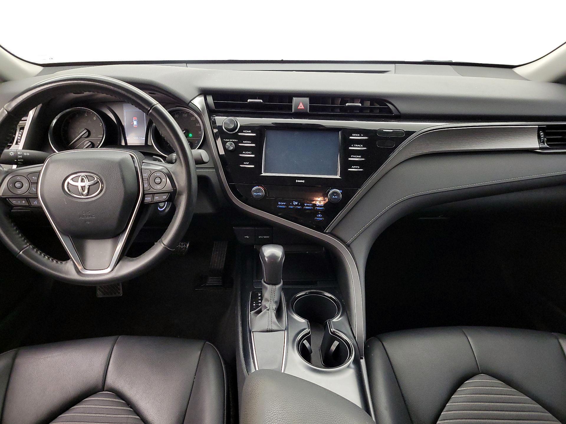 Thumbnail: 2020 Toyota Camry - 9