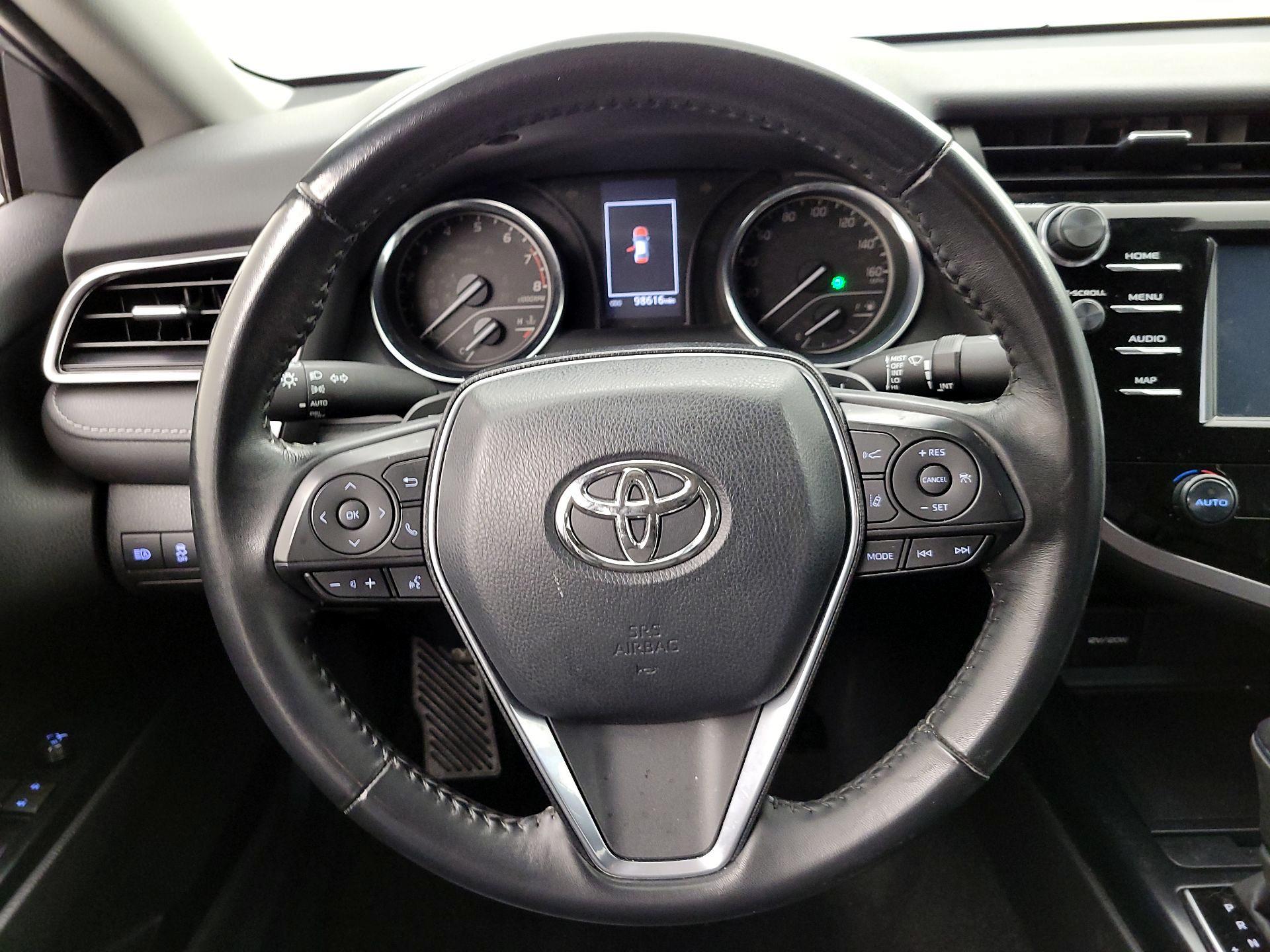 Thumbnail: 2020 Toyota Camry - 10