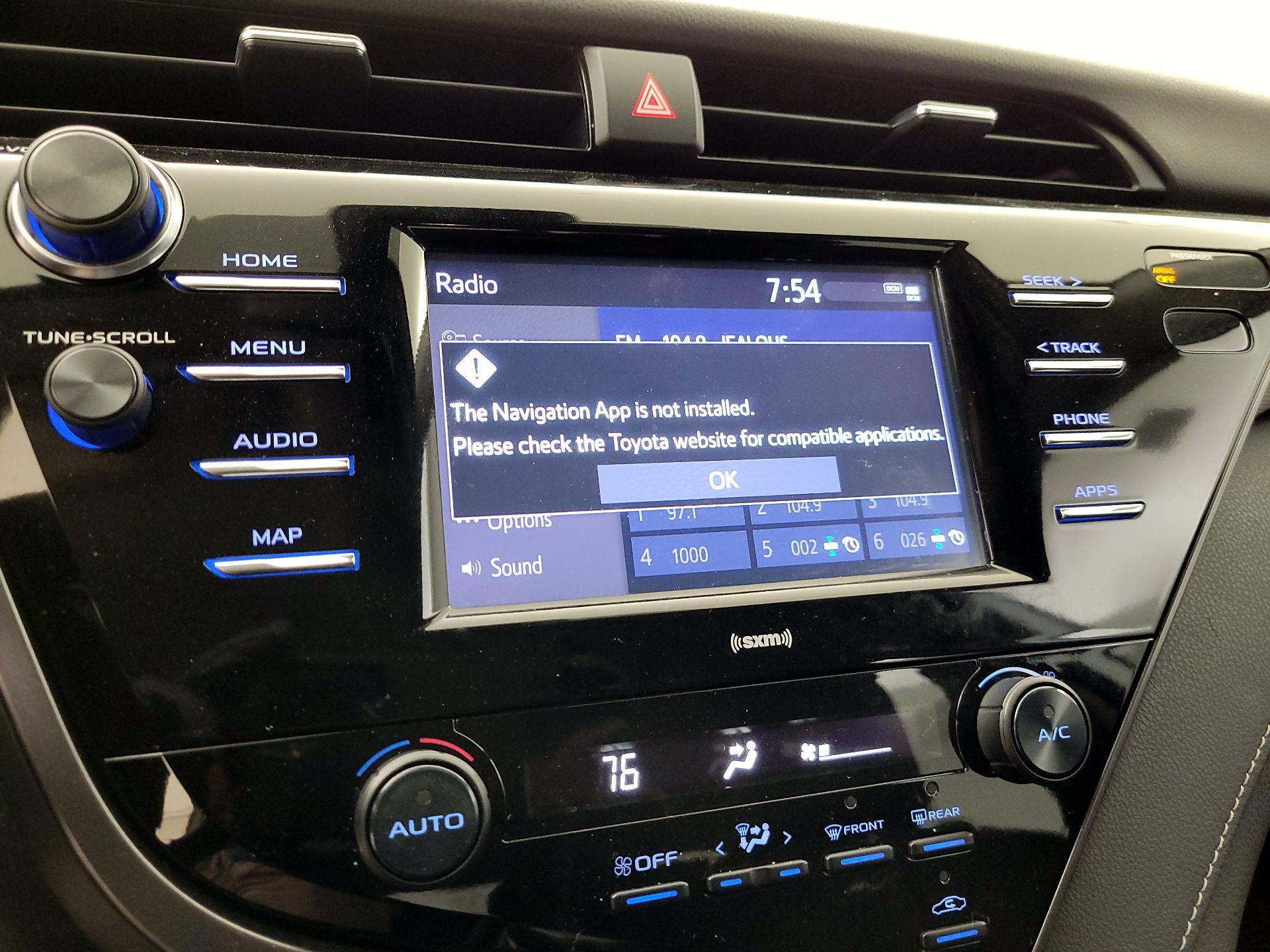 Thumbnail: 2020 Toyota Camry - 14