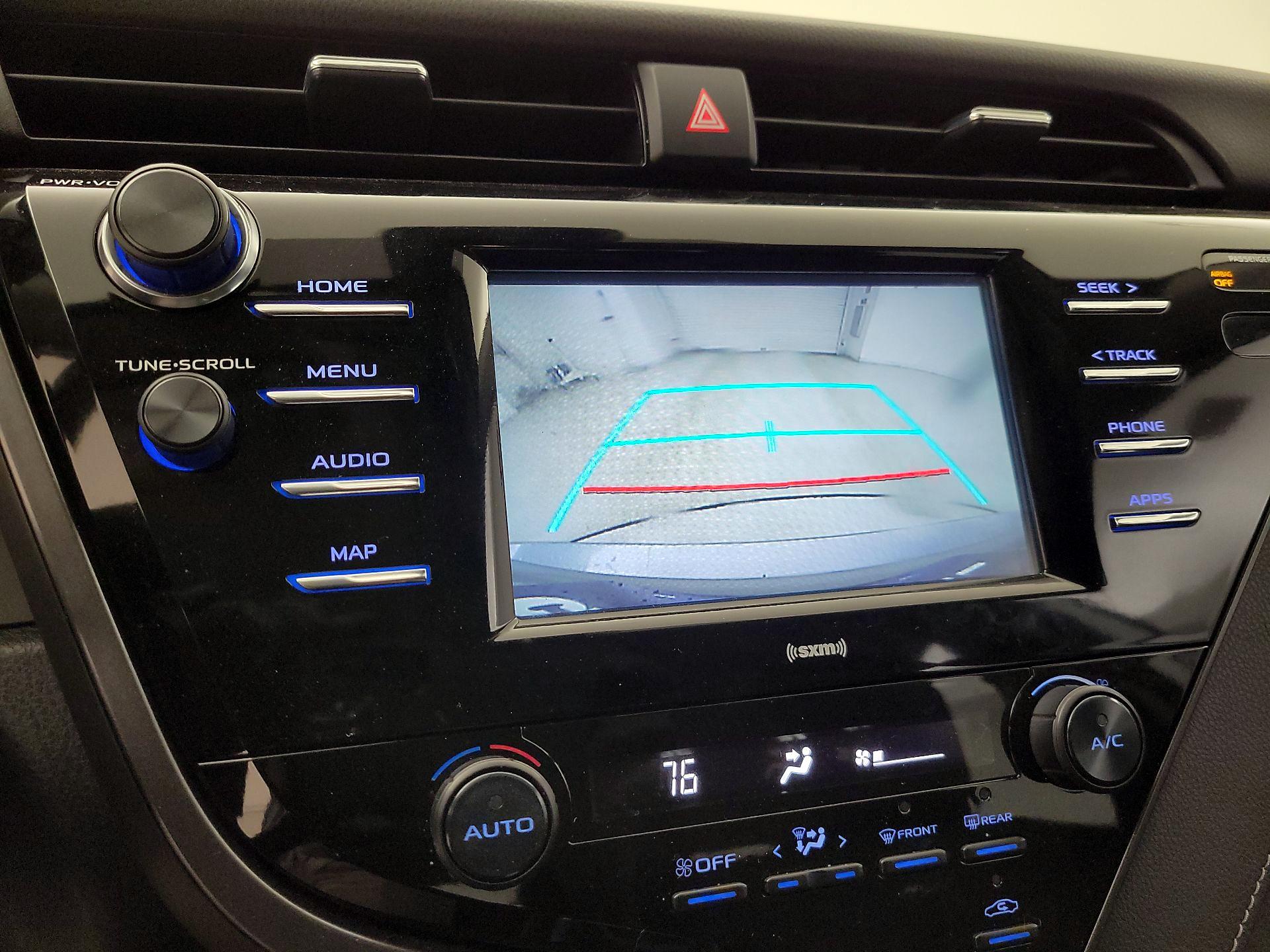 Thumbnail: 2020 Toyota Camry - 15