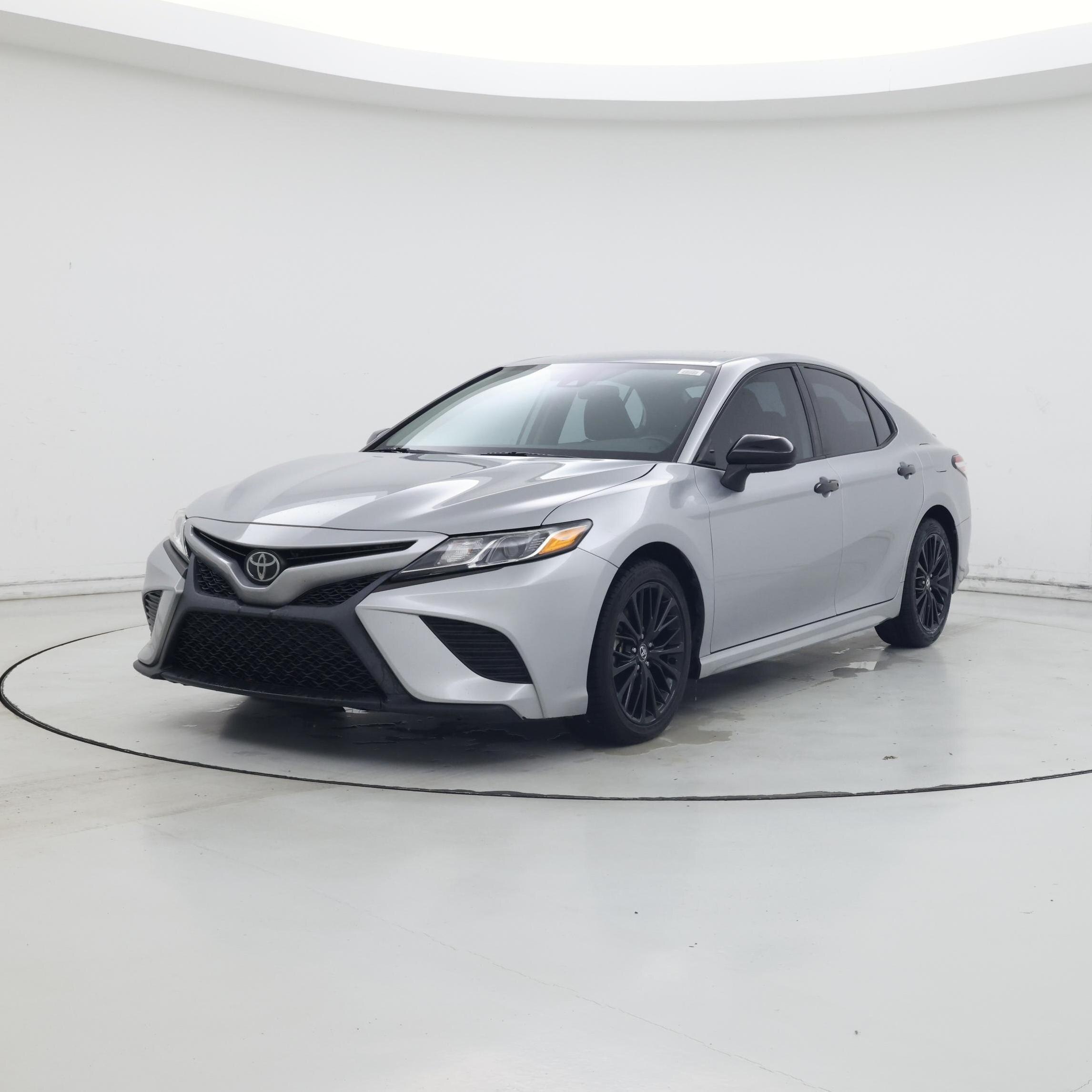 Thumbnail: 2020 Toyota Camry - 4